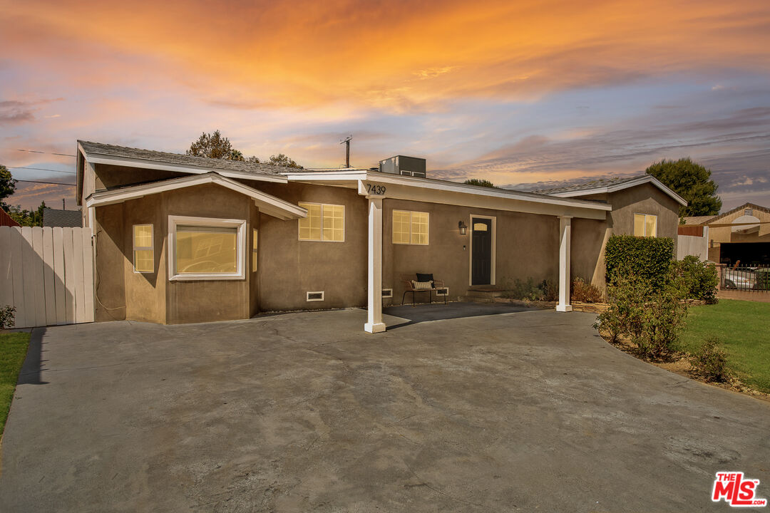 7439 Leescott Ave