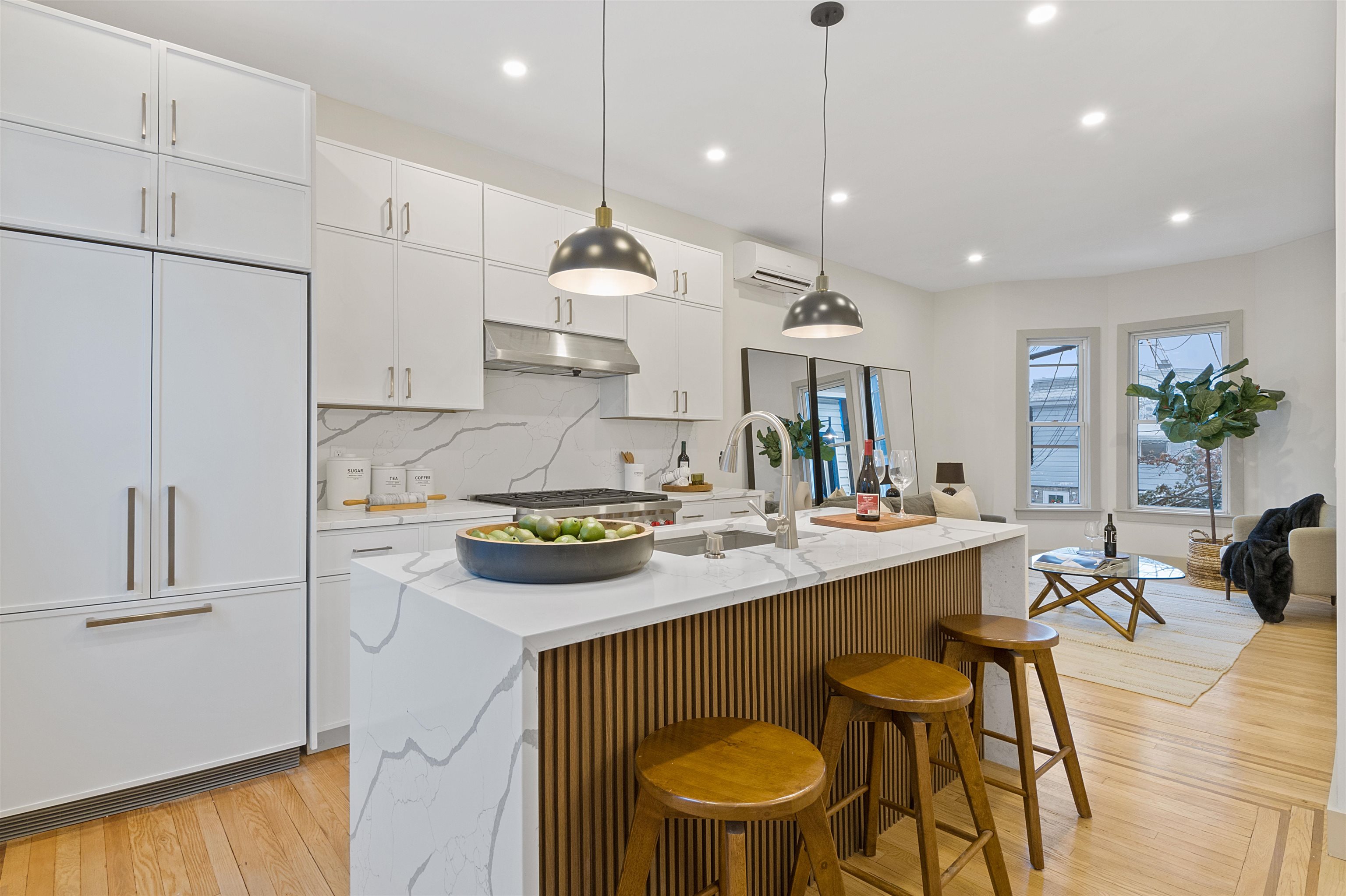 171 THORNE ST