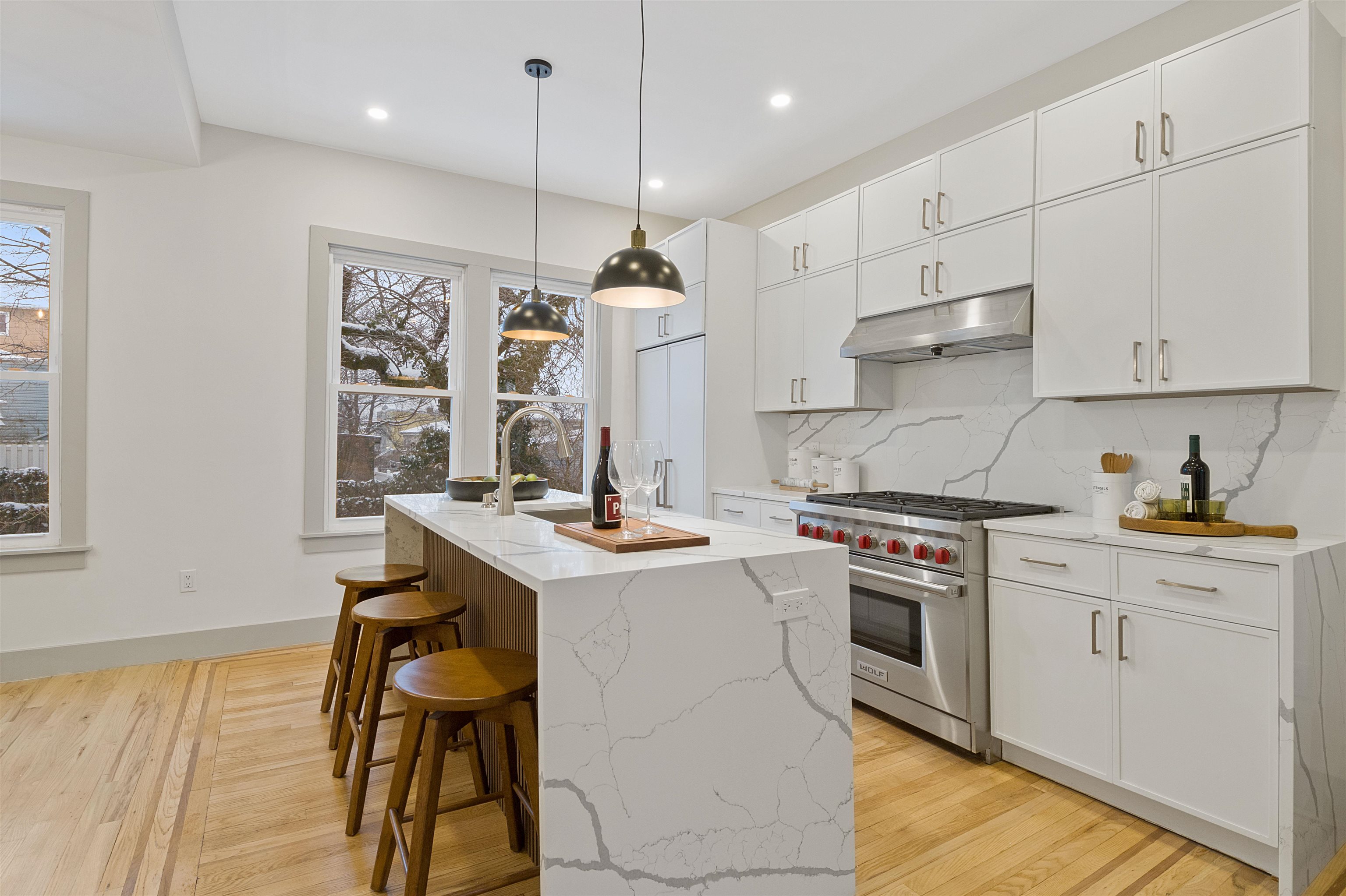 171 THORNE ST