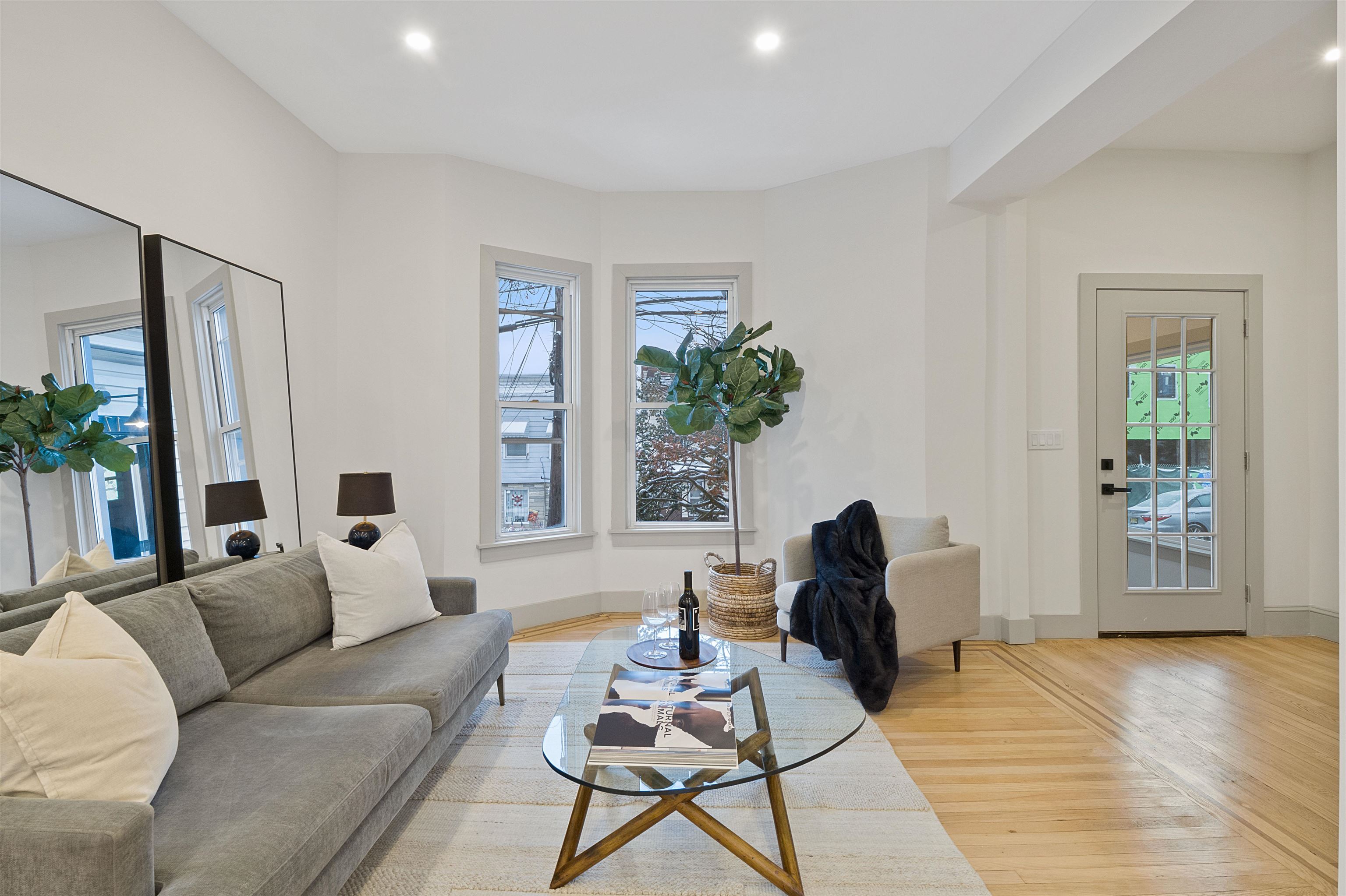 171 THORNE ST