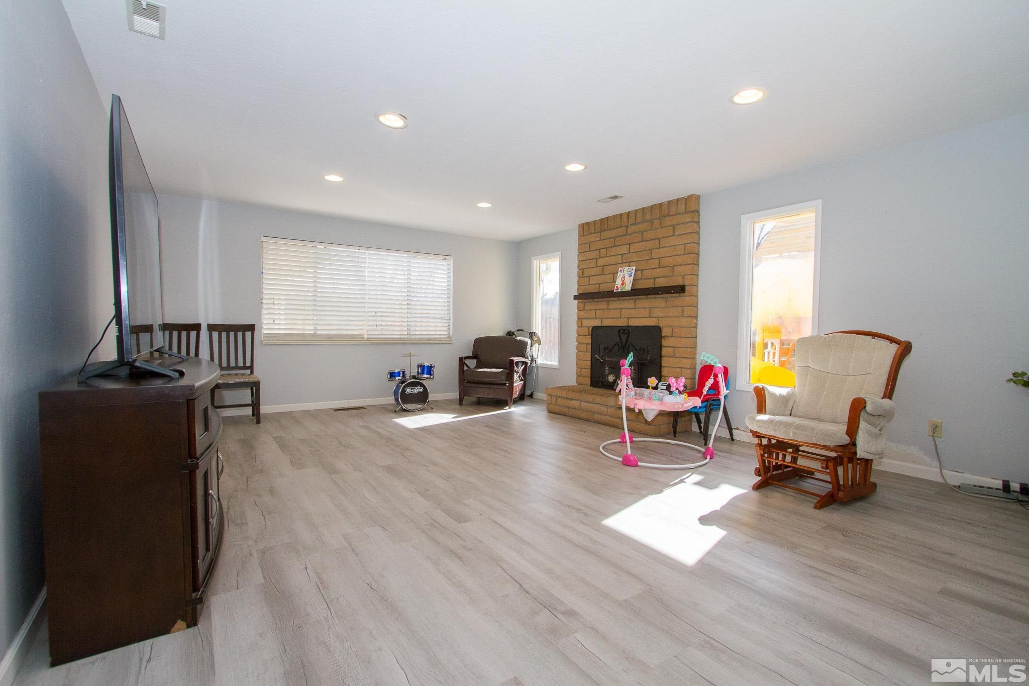 1123 Fremont Street