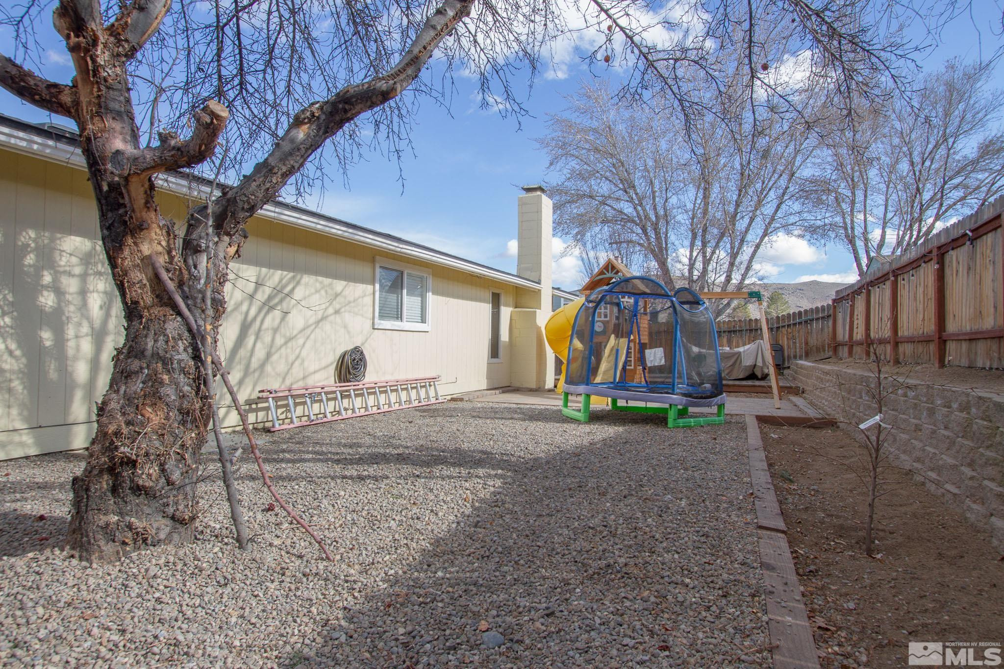 1123 Fremont Street