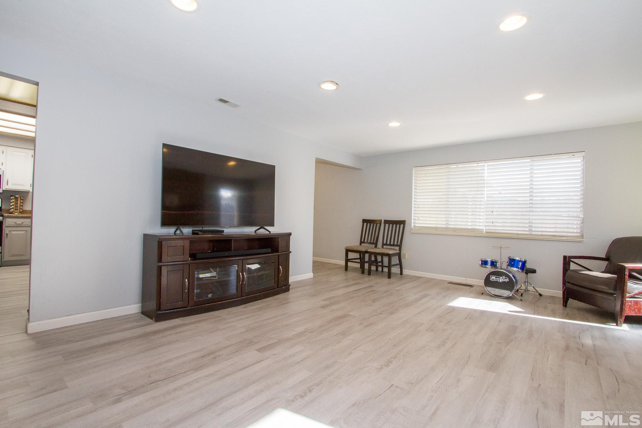 1123 Fremont Street