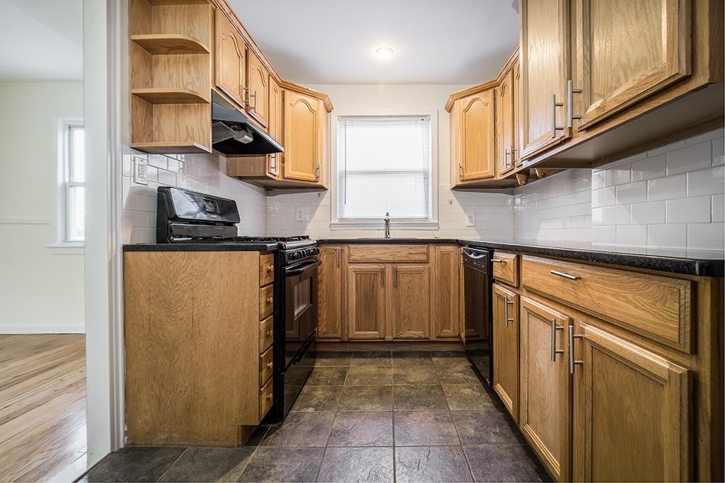 328 STEVENS AVE