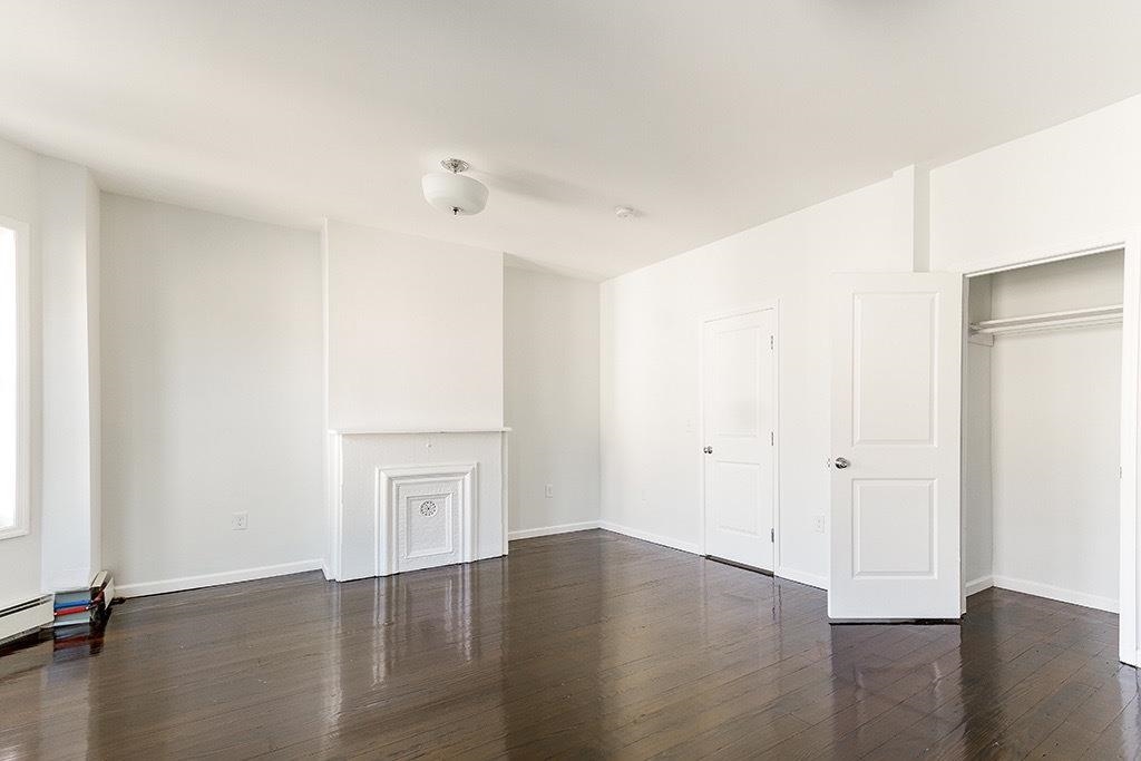 17 PIERCE AVE