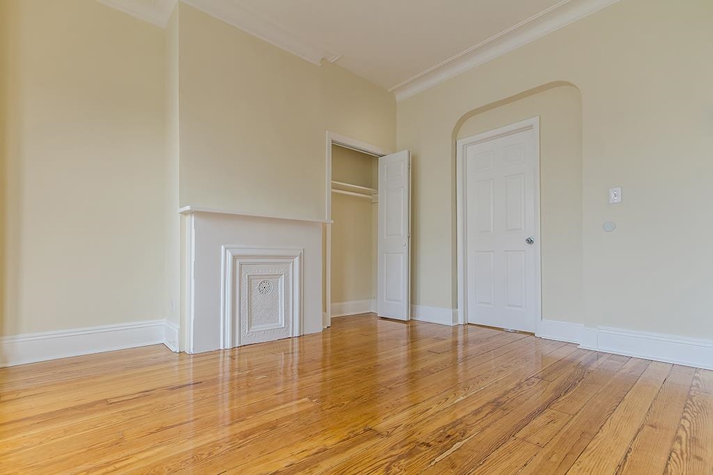 17 PIERCE AVE