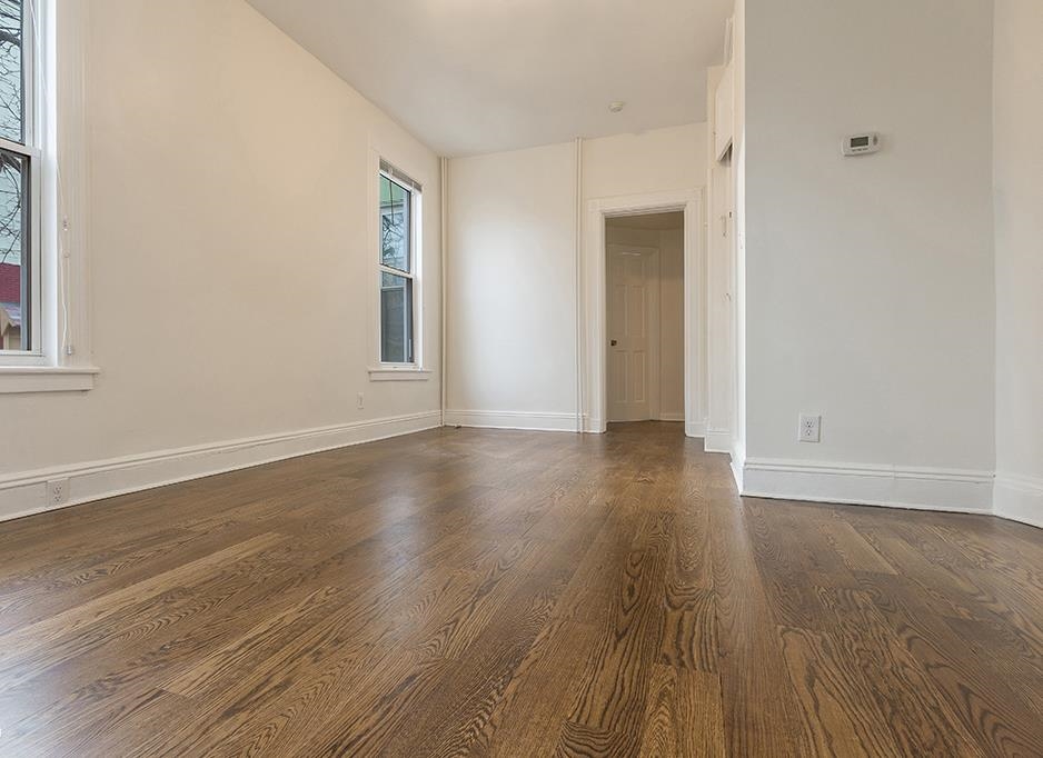 17 PIERCE AVE