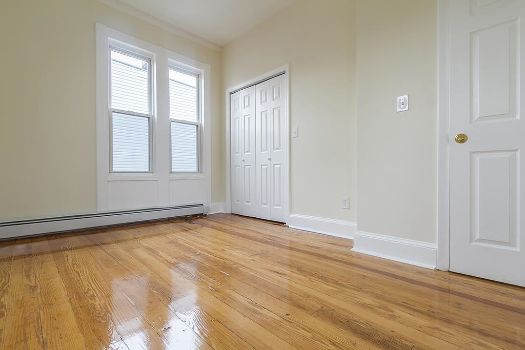 17 PIERCE AVE
