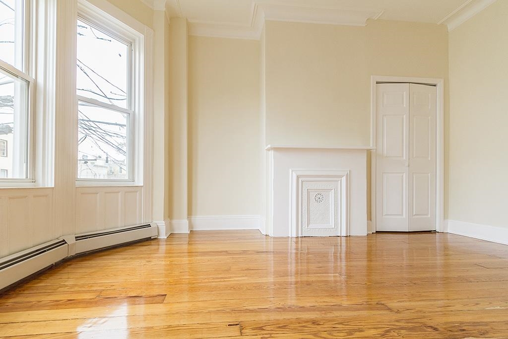17 PIERCE AVE