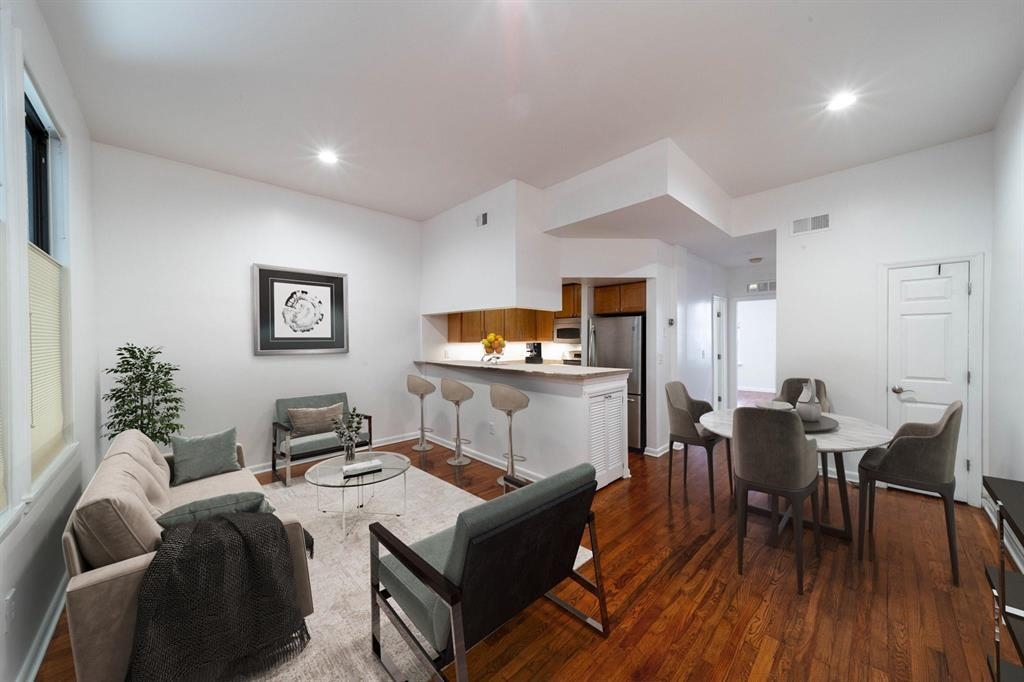 187 WAYNE ST Unit 207c