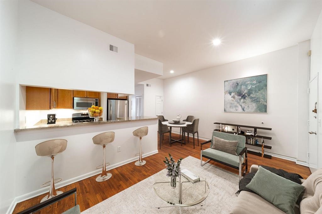 187 WAYNE ST Unit 207c