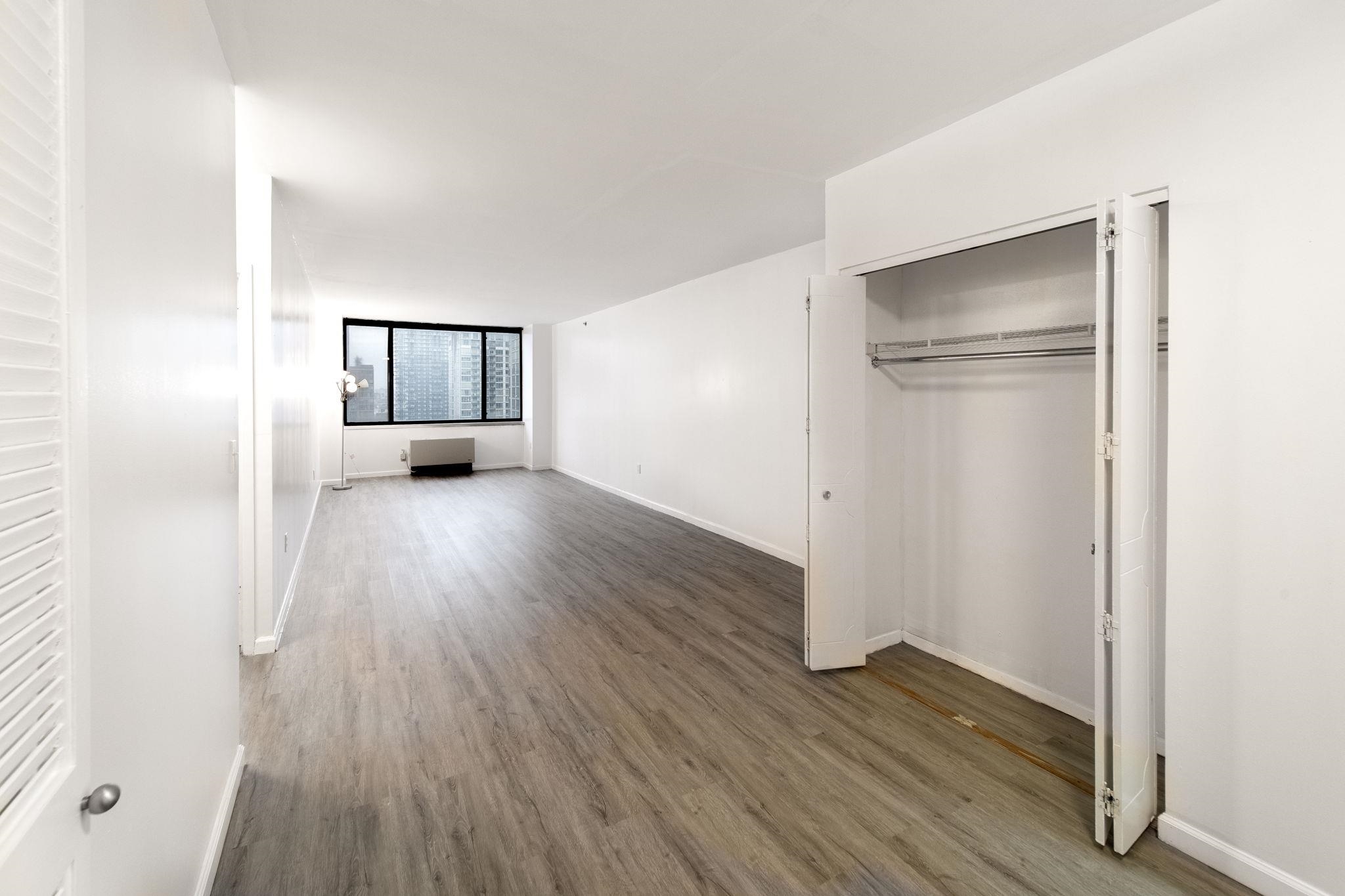 45 RIVER DR SOUTH Unit 1911