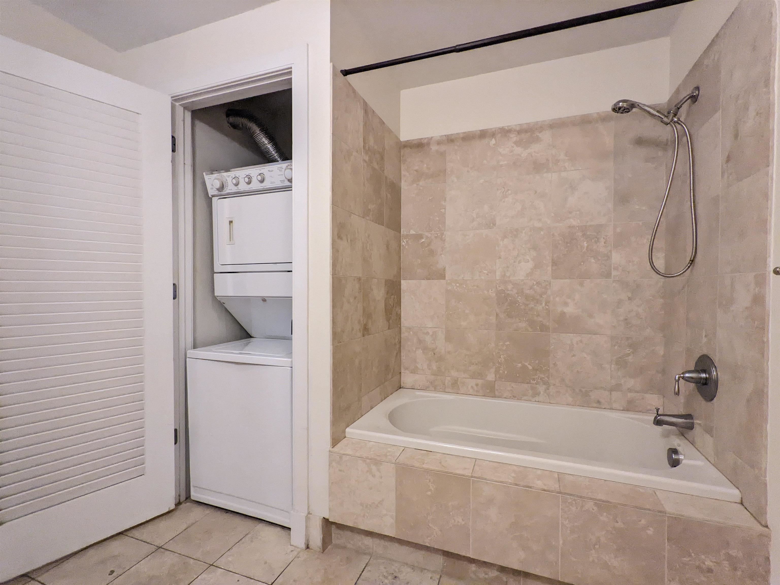 105 GREENE ST Unit: 508