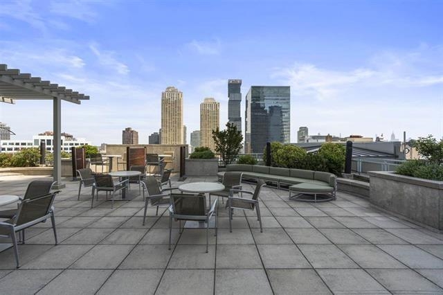 105 GREENE ST Unit: 508