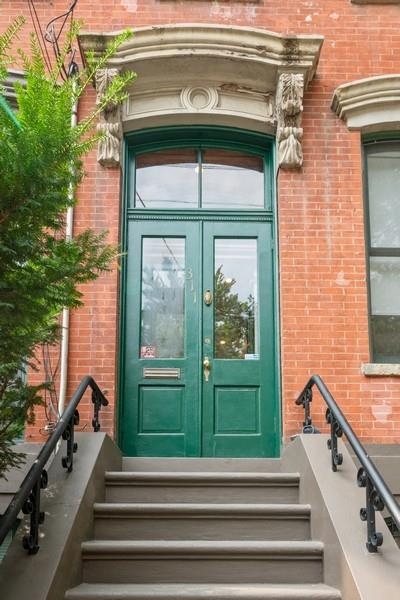 311 YORK ST