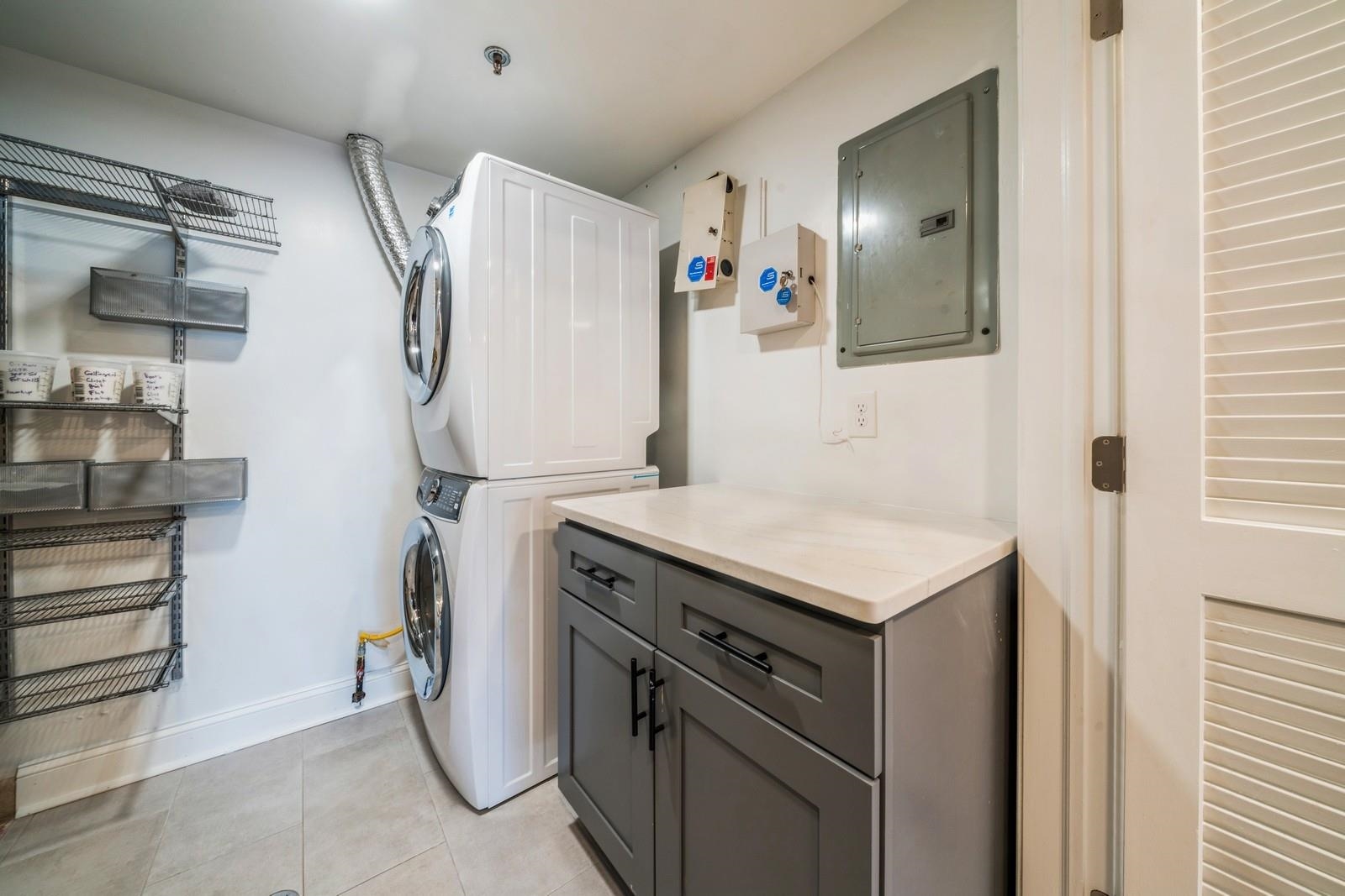 63 SUSSEX ST Unit: 8