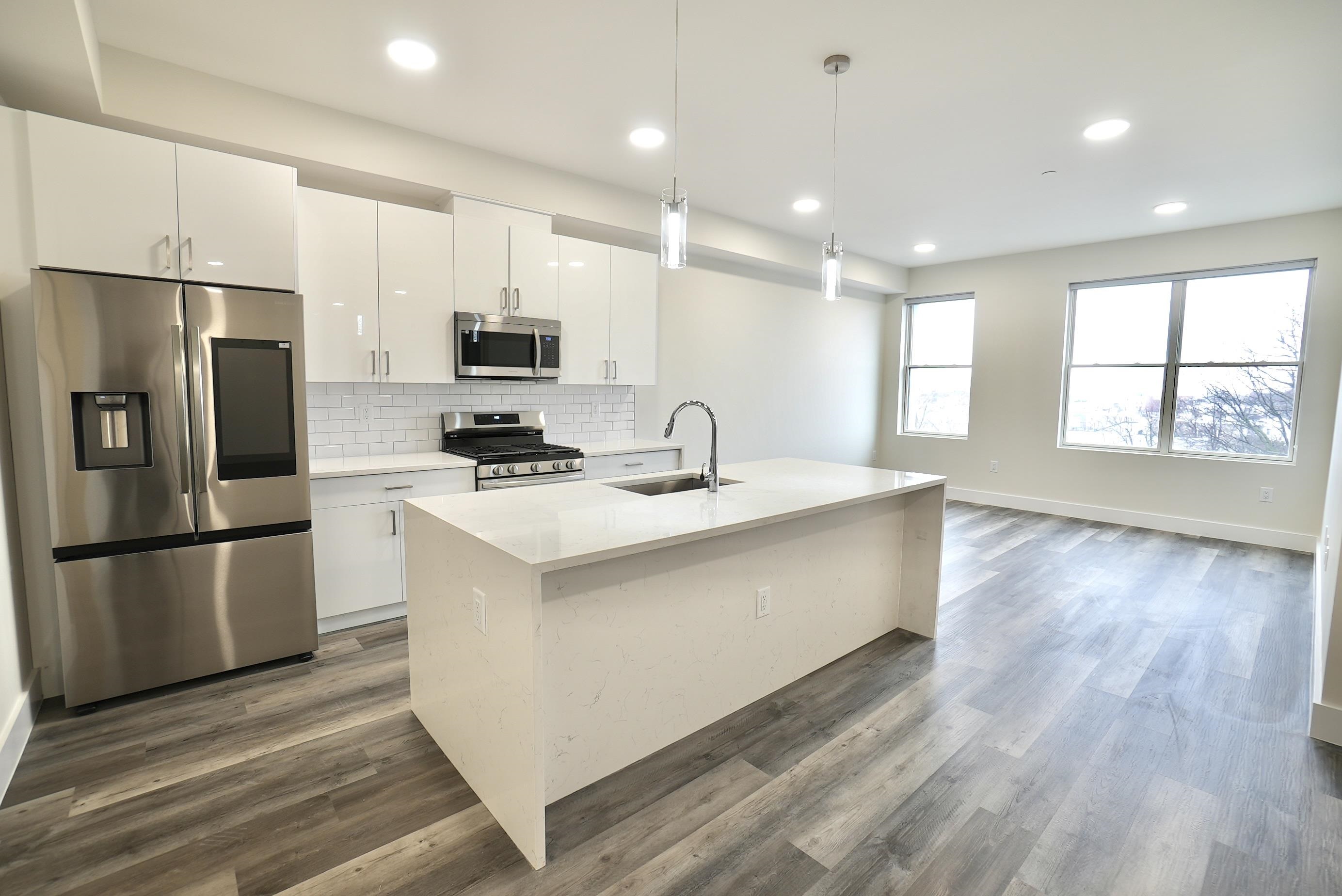 3443 JOHN F KENNEDY BLVD Unit: 504