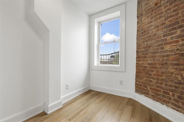 304 PATERSON PLANK RD Unit: 2B