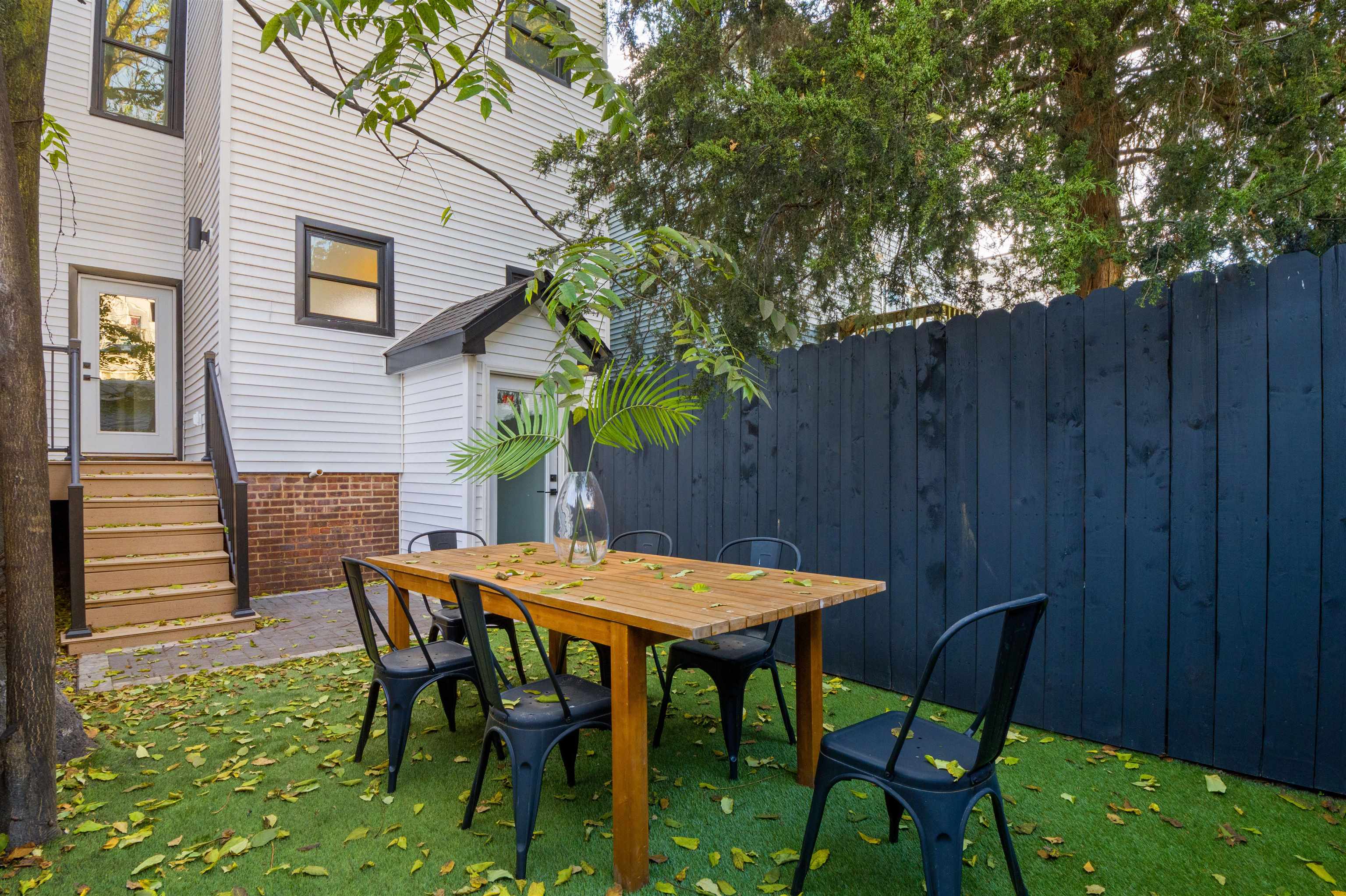 34 GRACE ST Unit: 2