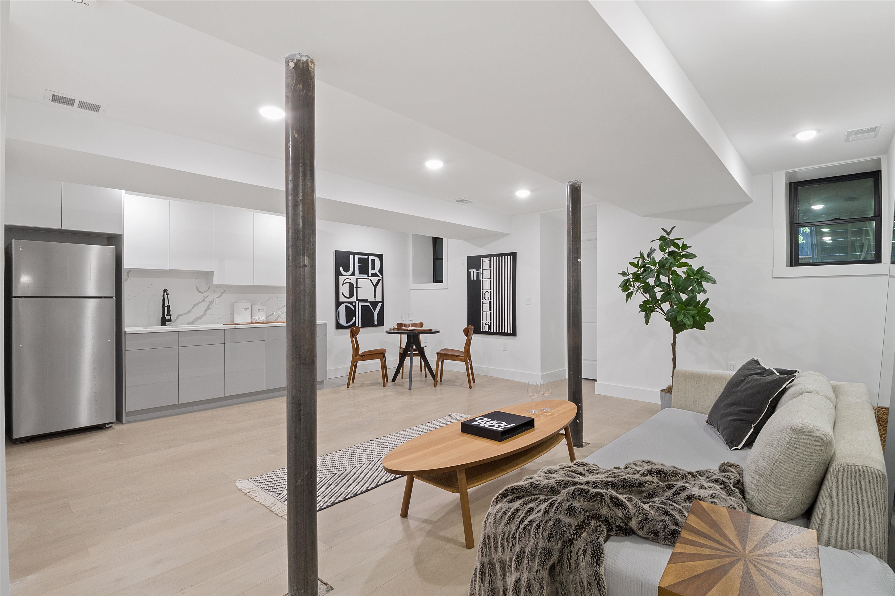 34 GRACE ST Unit: 2