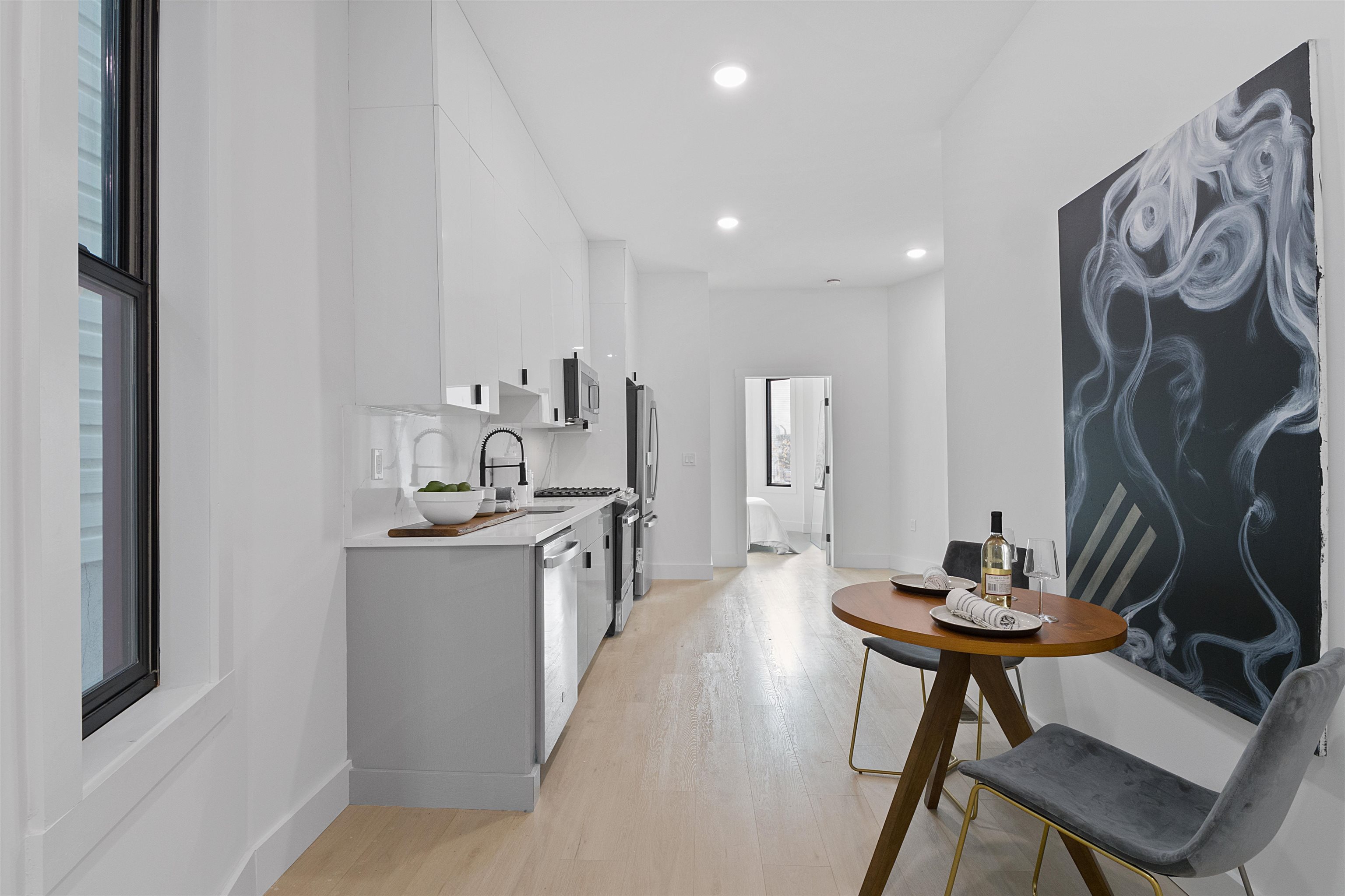 34 GRACE ST Unit: 2