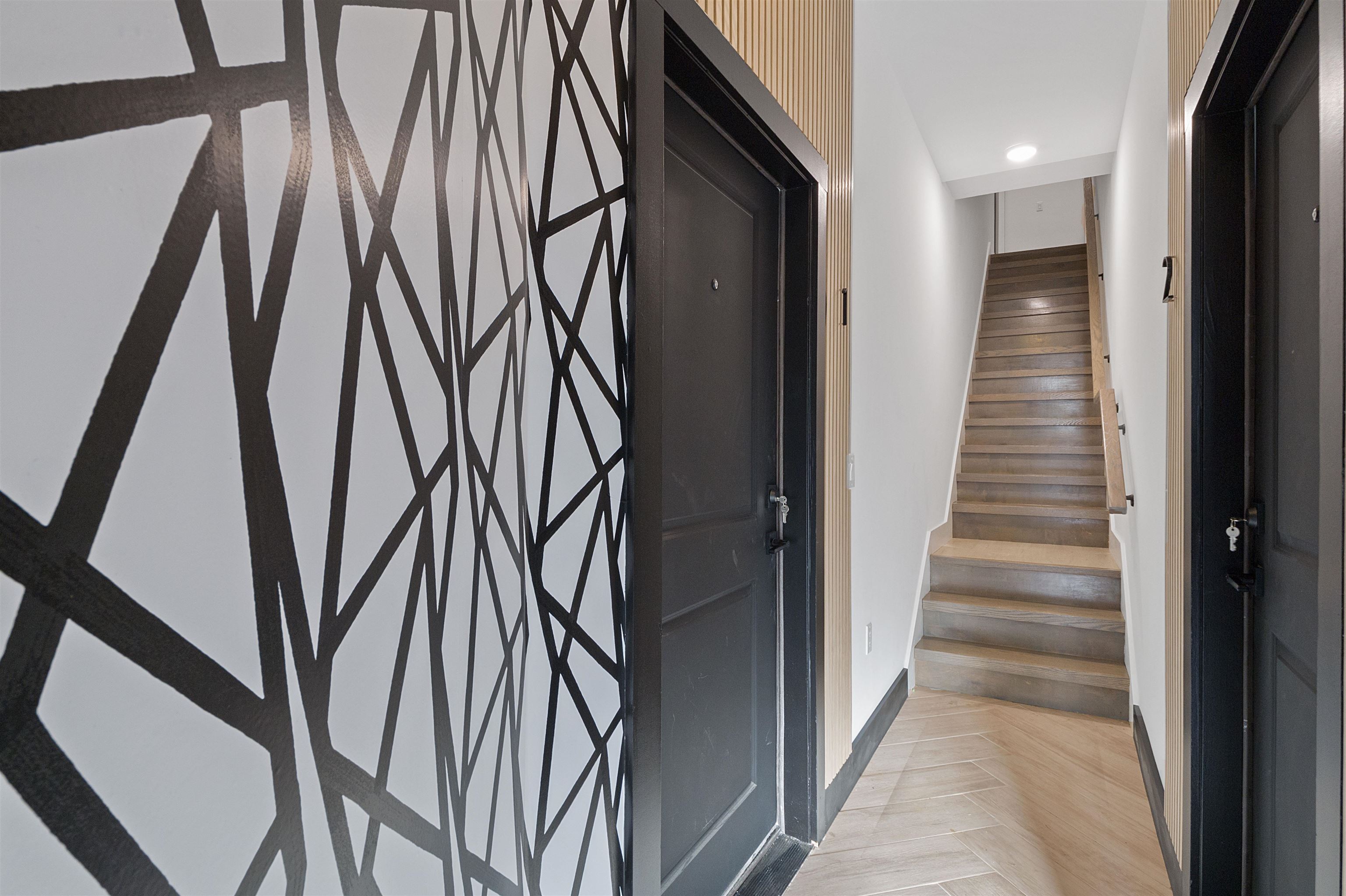 34 GRACE ST Unit: 2