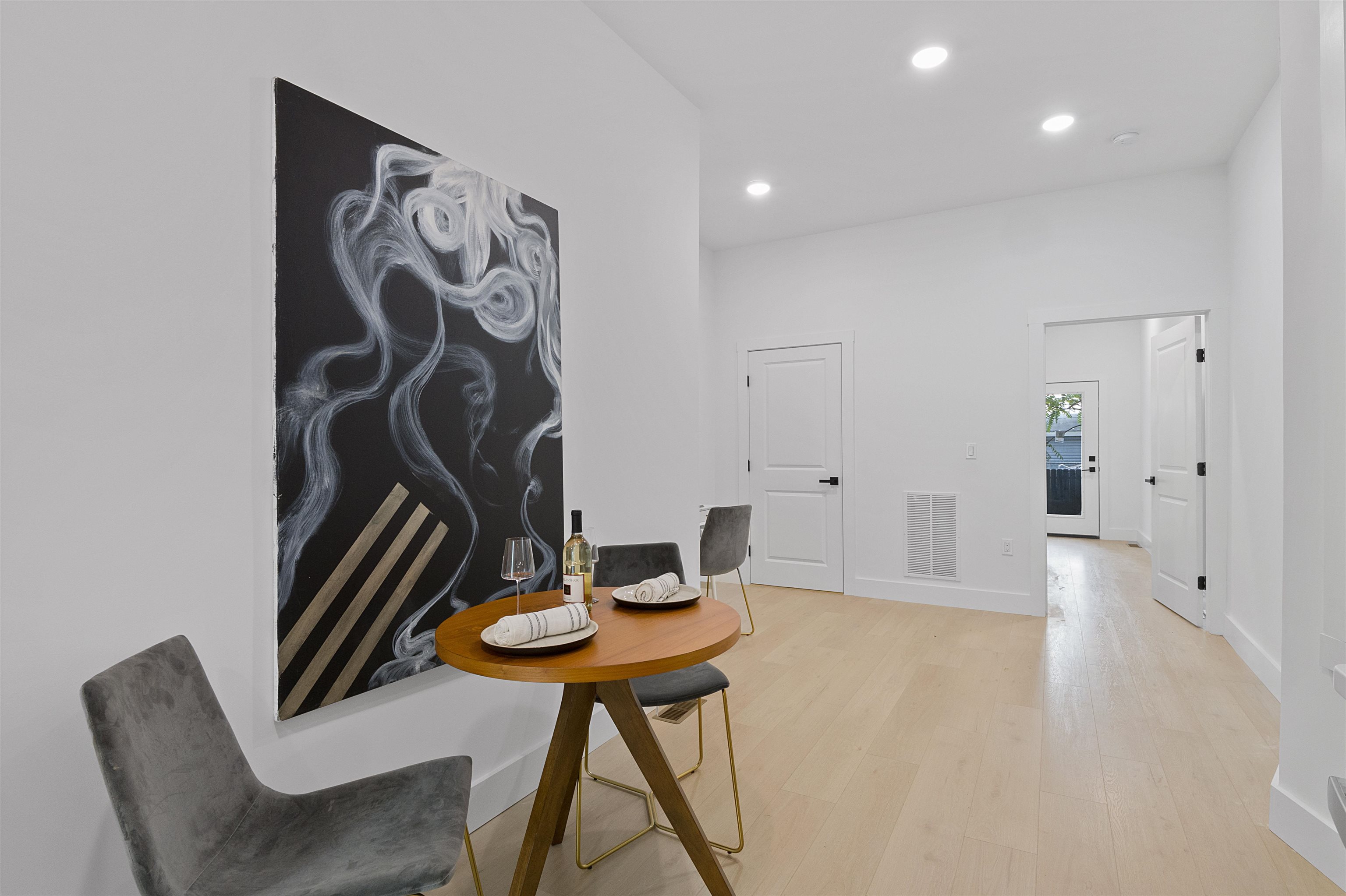34 GRACE ST Unit: 2