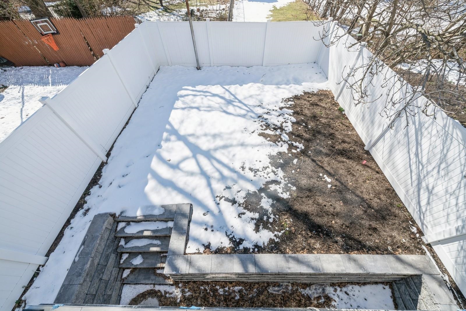 203 HUTTON ST Unit: 1