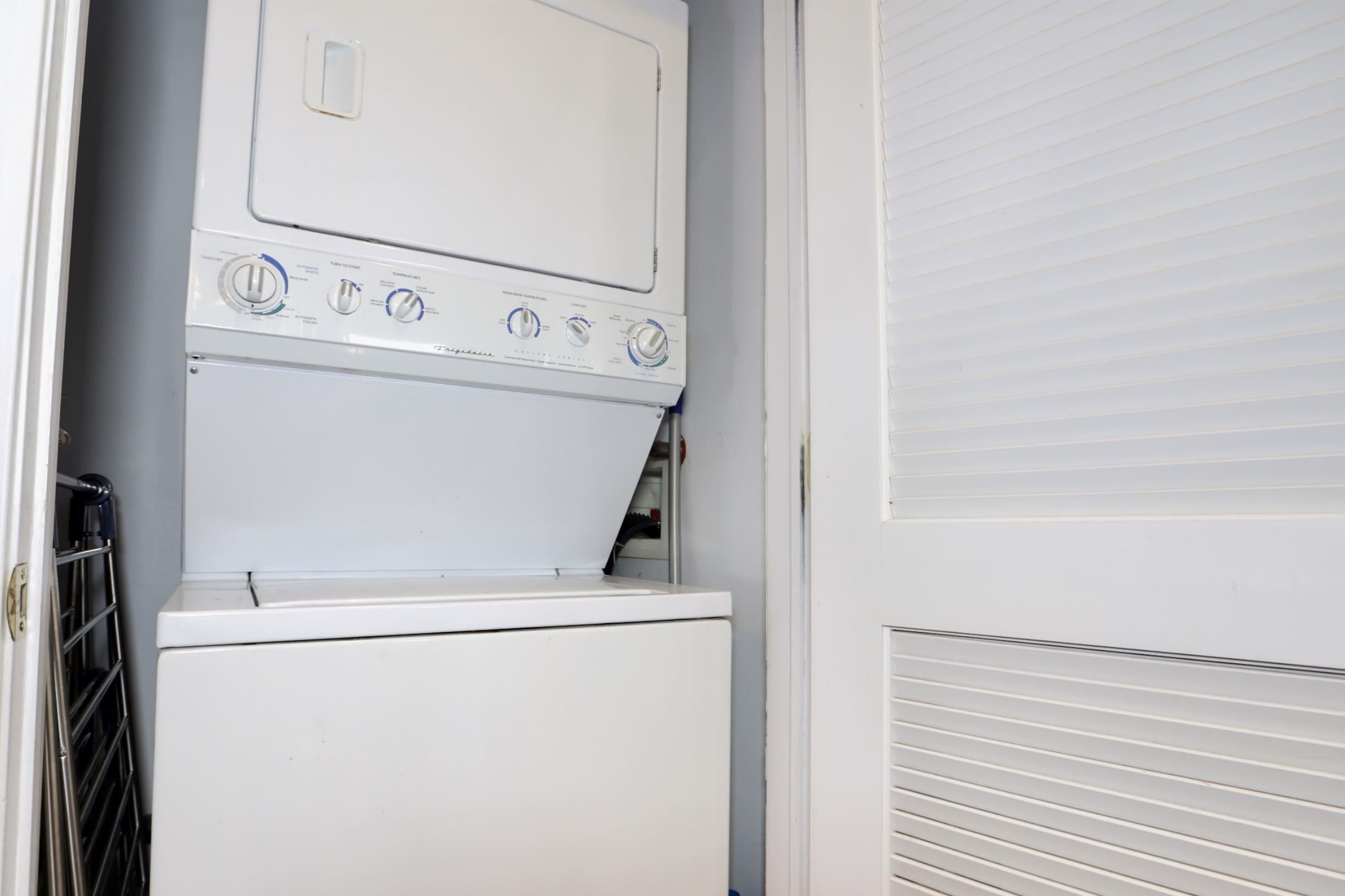 6120 FILLMORE PL Unit: 6