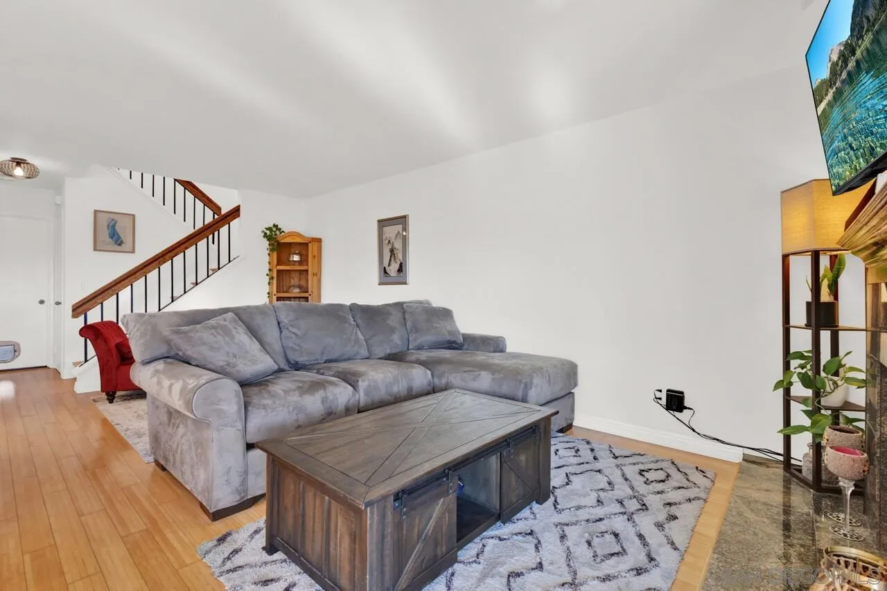 2967 Brandon Cir