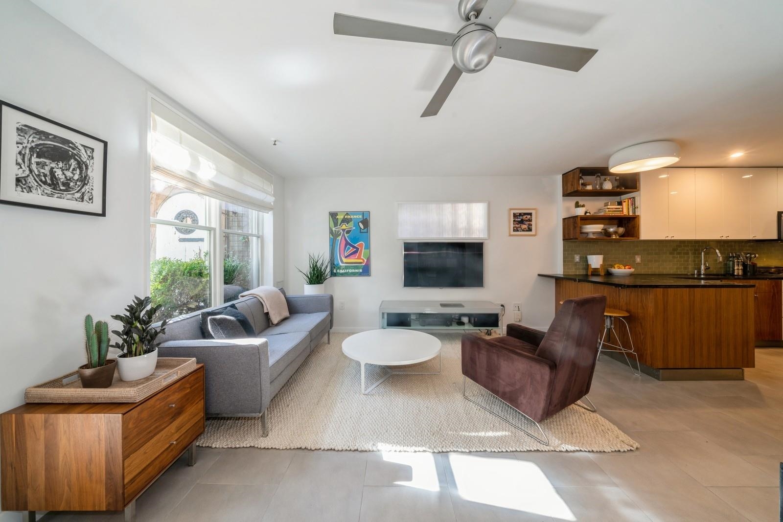 151 SUSSEX ST Unit: 1