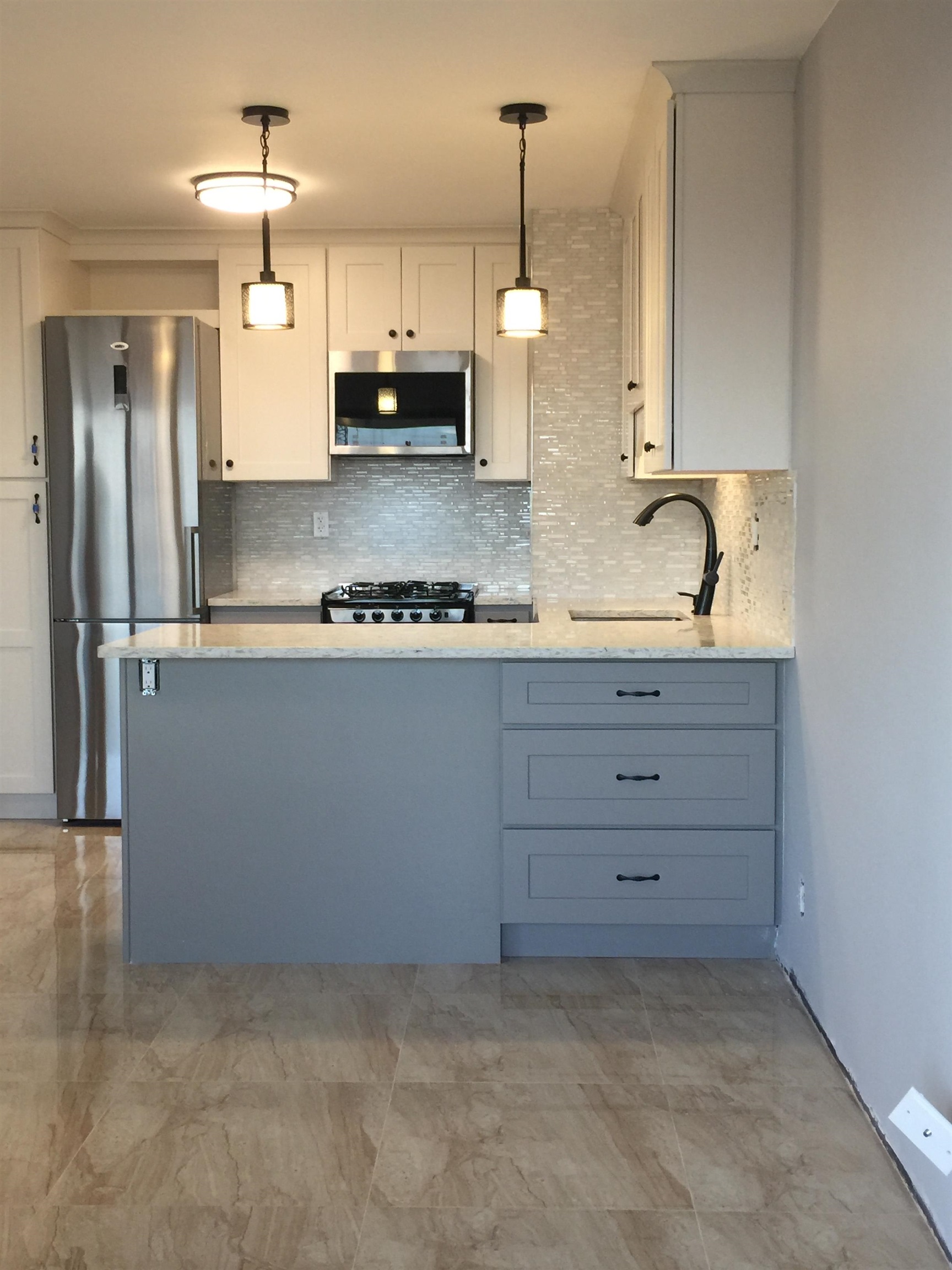 135 MONTGOMERY ST Unit: 17E