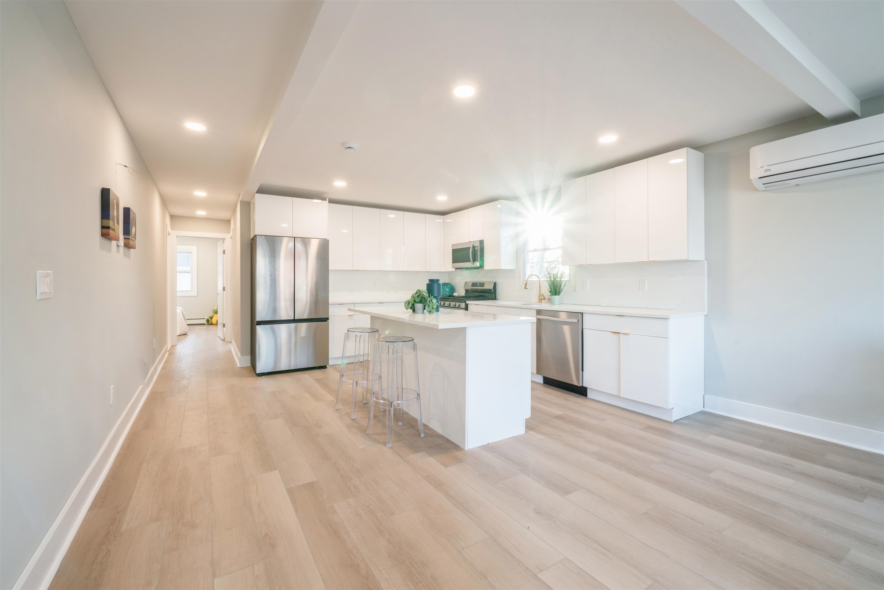 203 HOPKINS AVE Unit: 2