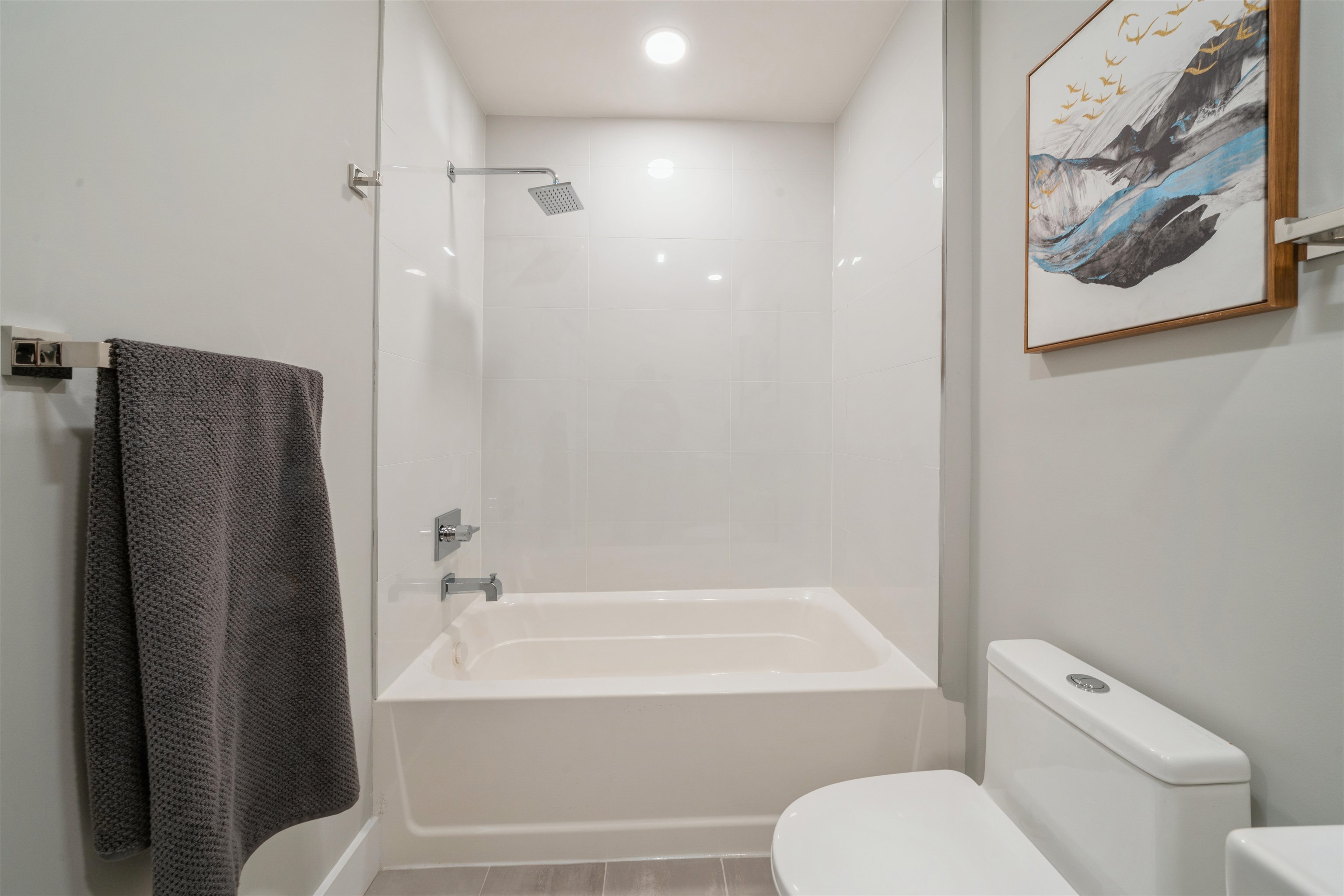 203 HOPKINS AVE Unit: 2