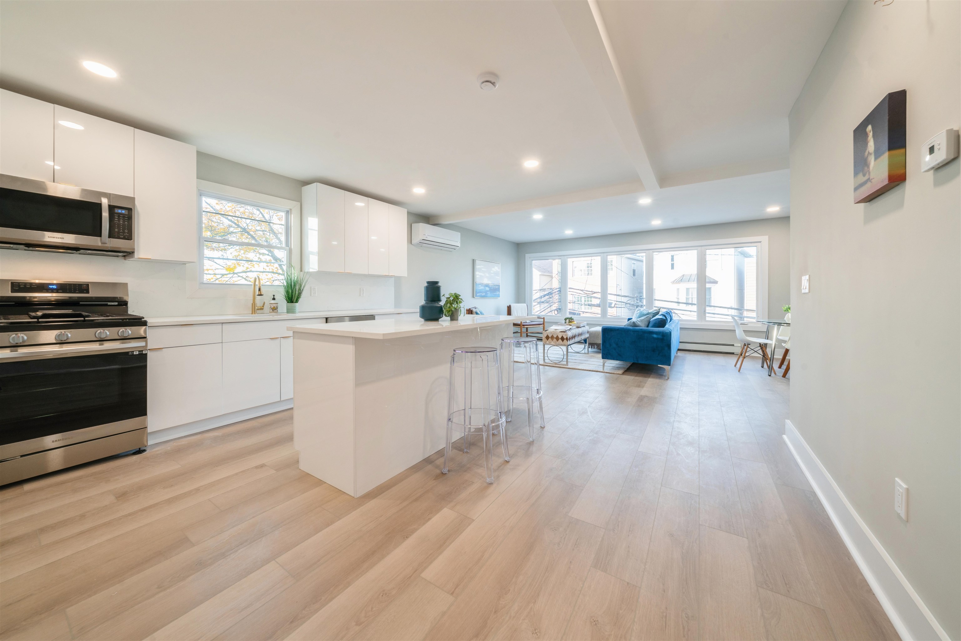 203 HOPKINS AVE Unit: 2