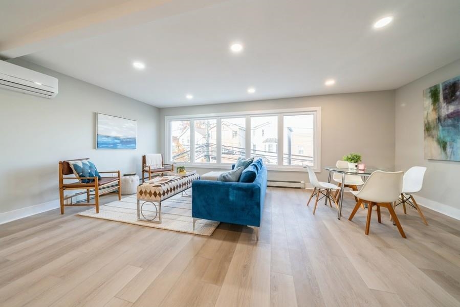 203 HOPKINS AVE Unit: 2