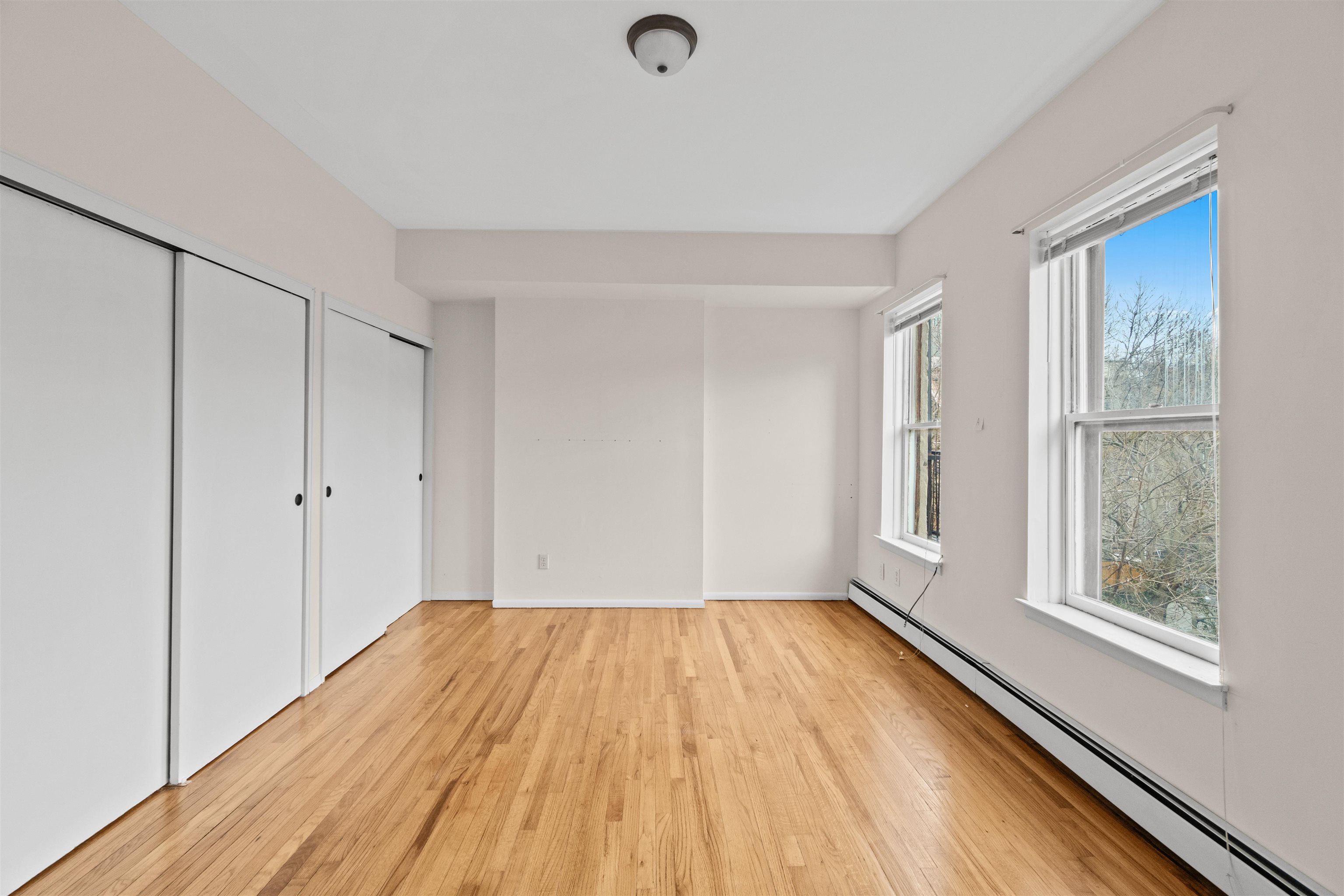 28 MONTICELLO AVE Unit: 2