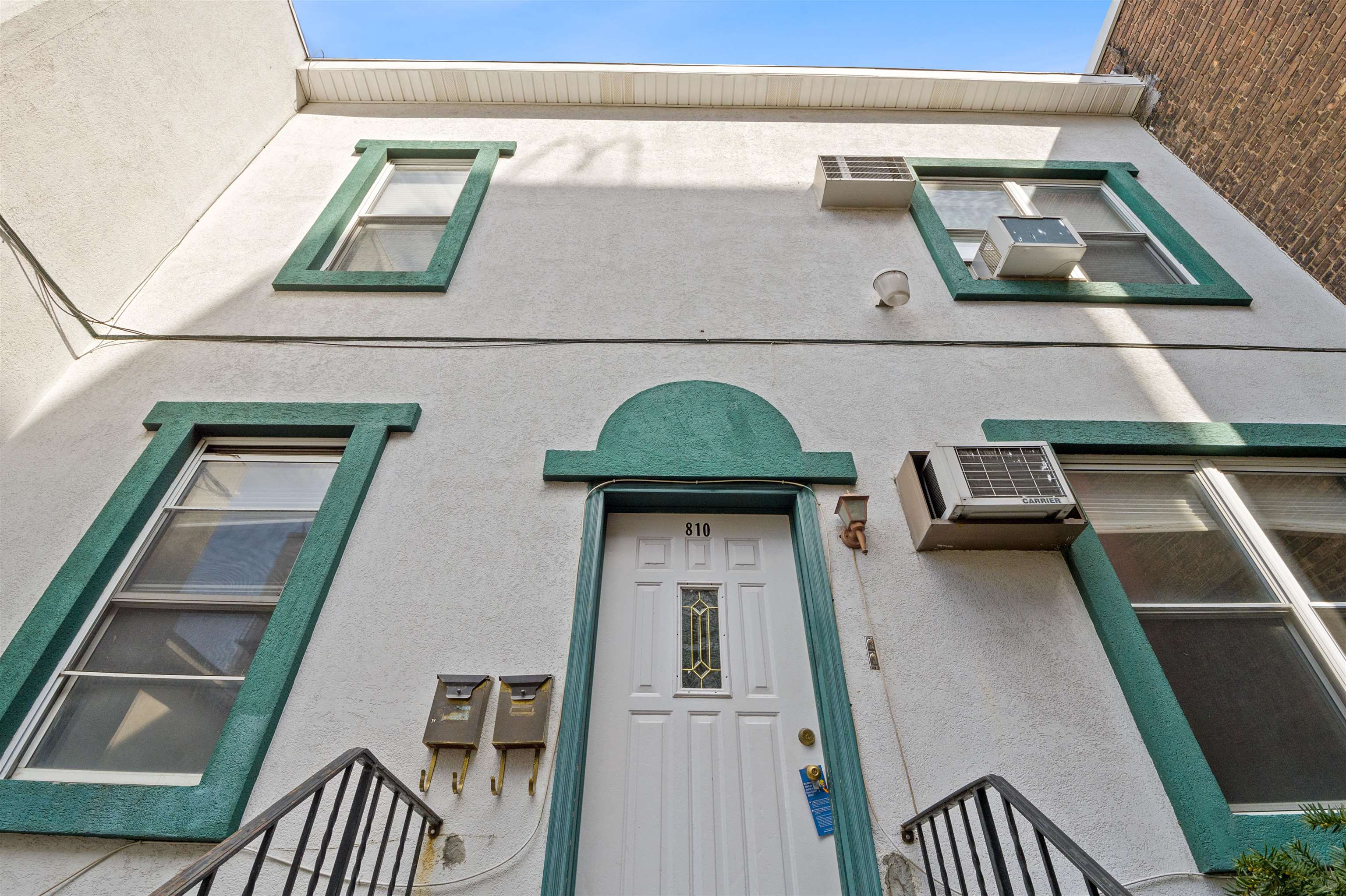 810-812 22ND ST