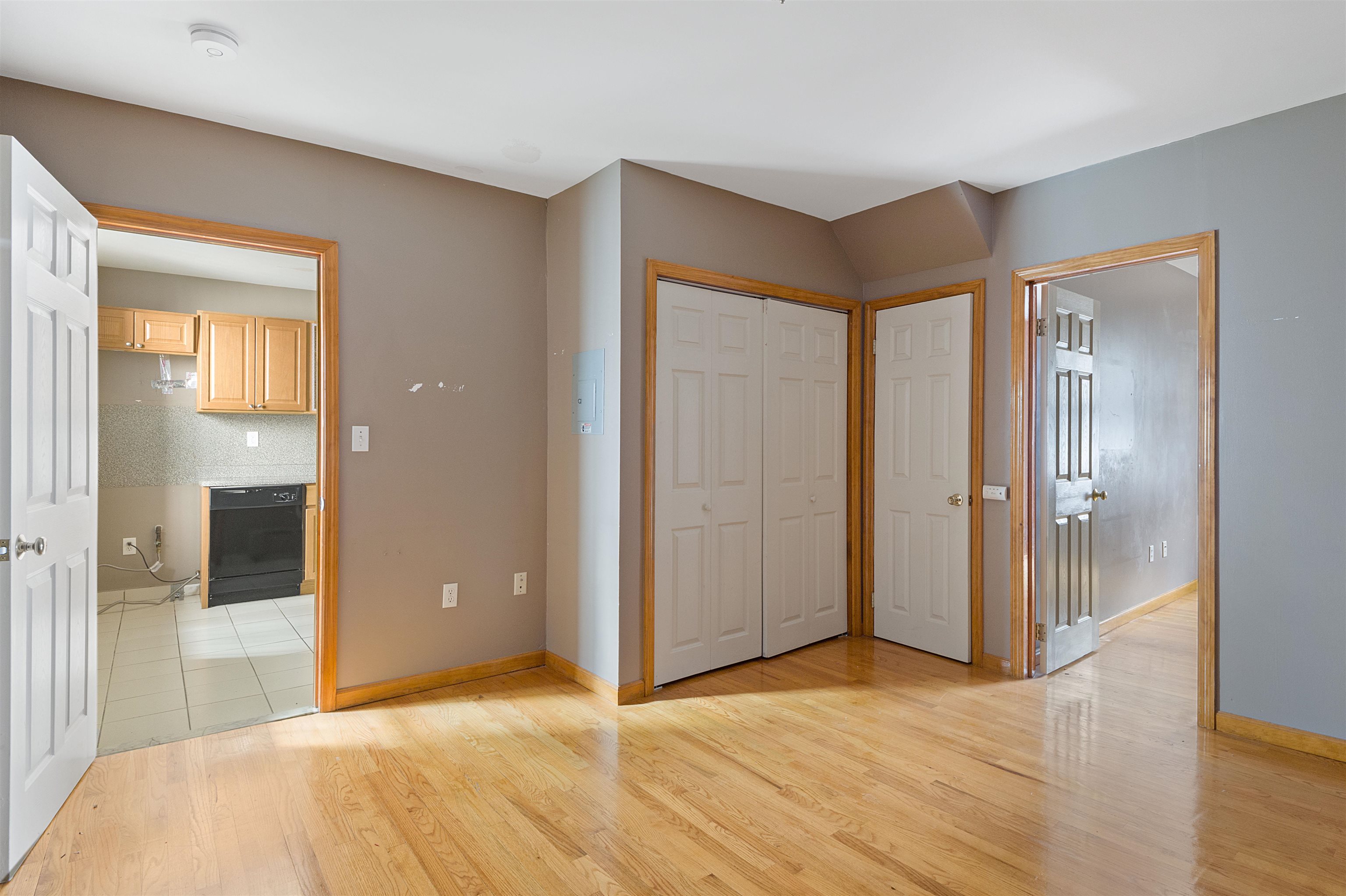 810-812 22ND ST