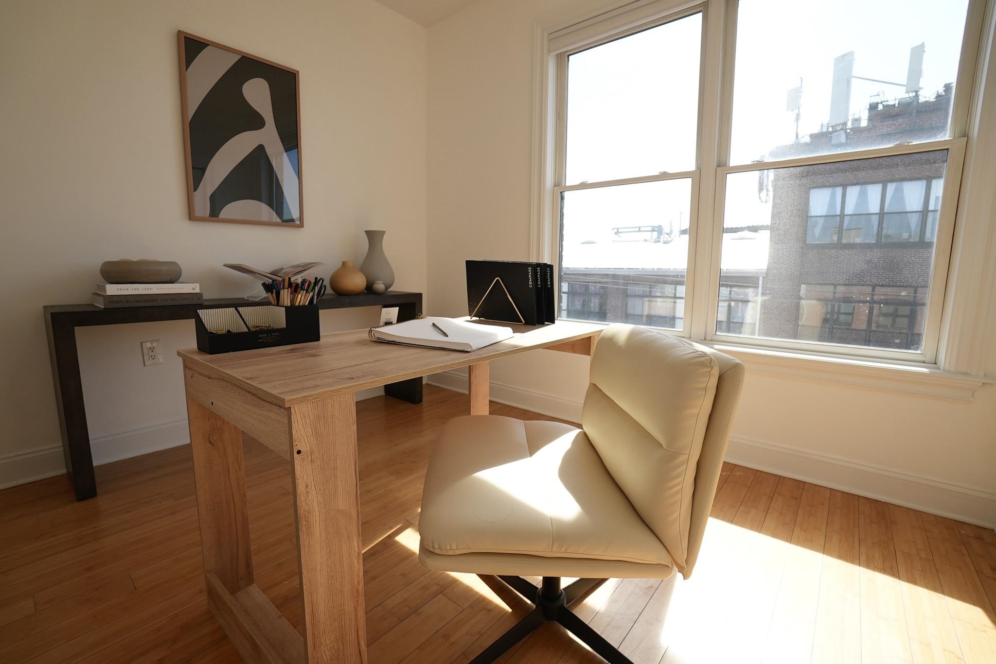 5 MONITOR ST Unit: 303