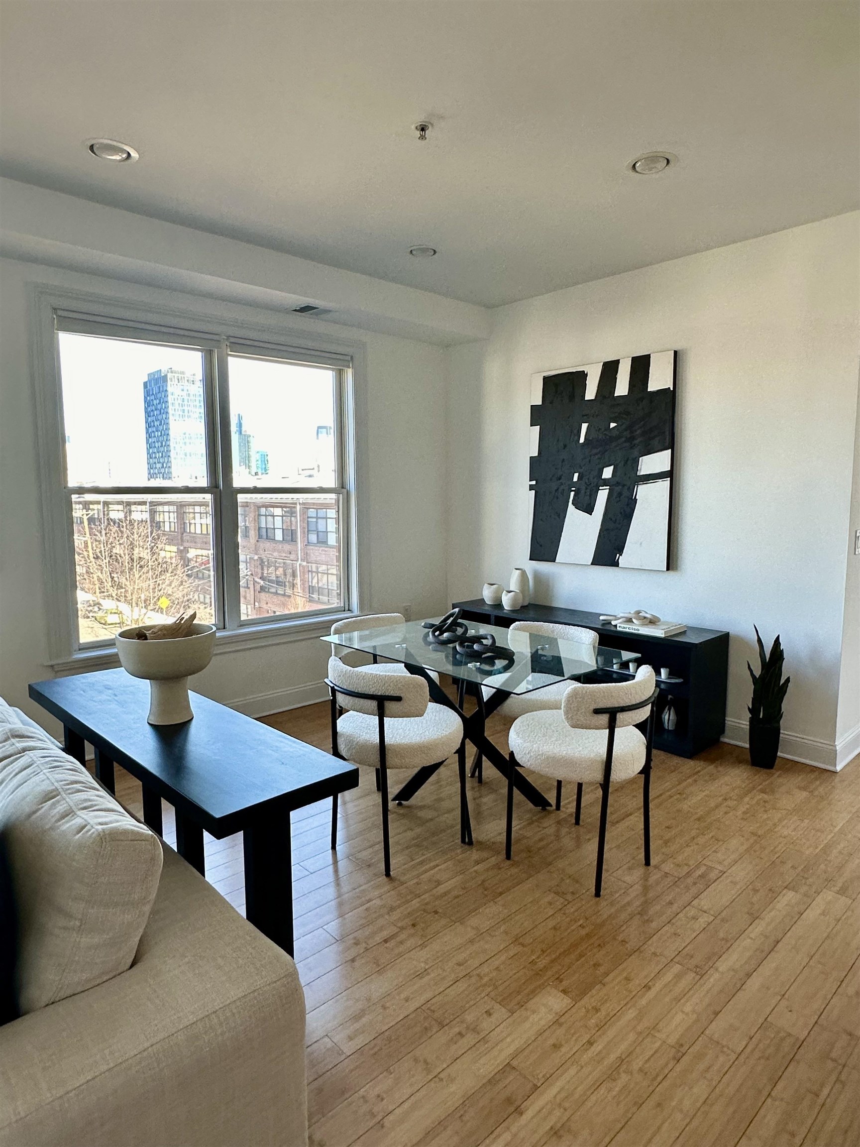 5 MONITOR ST Unit: 203