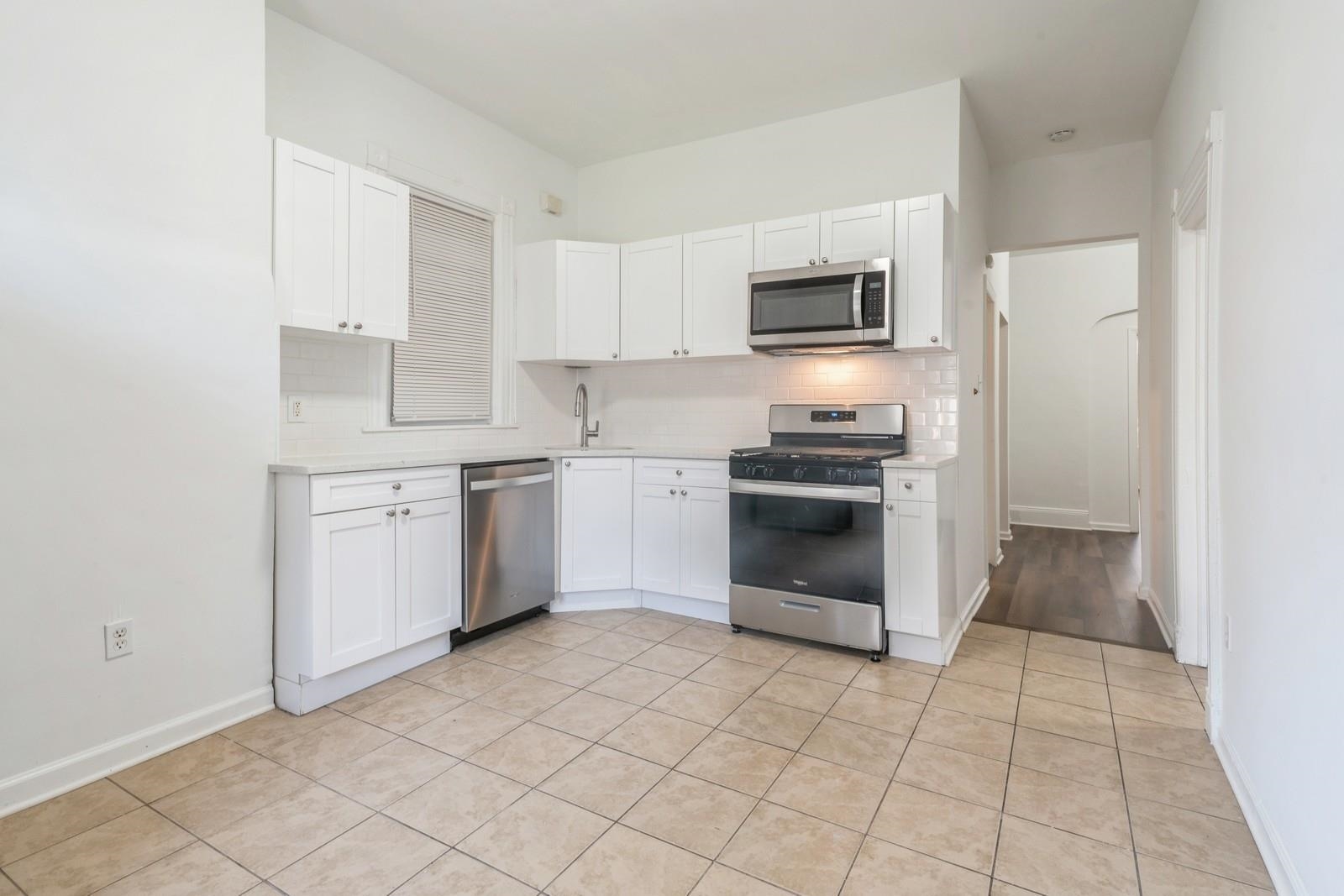 152 SHERMAN AVE