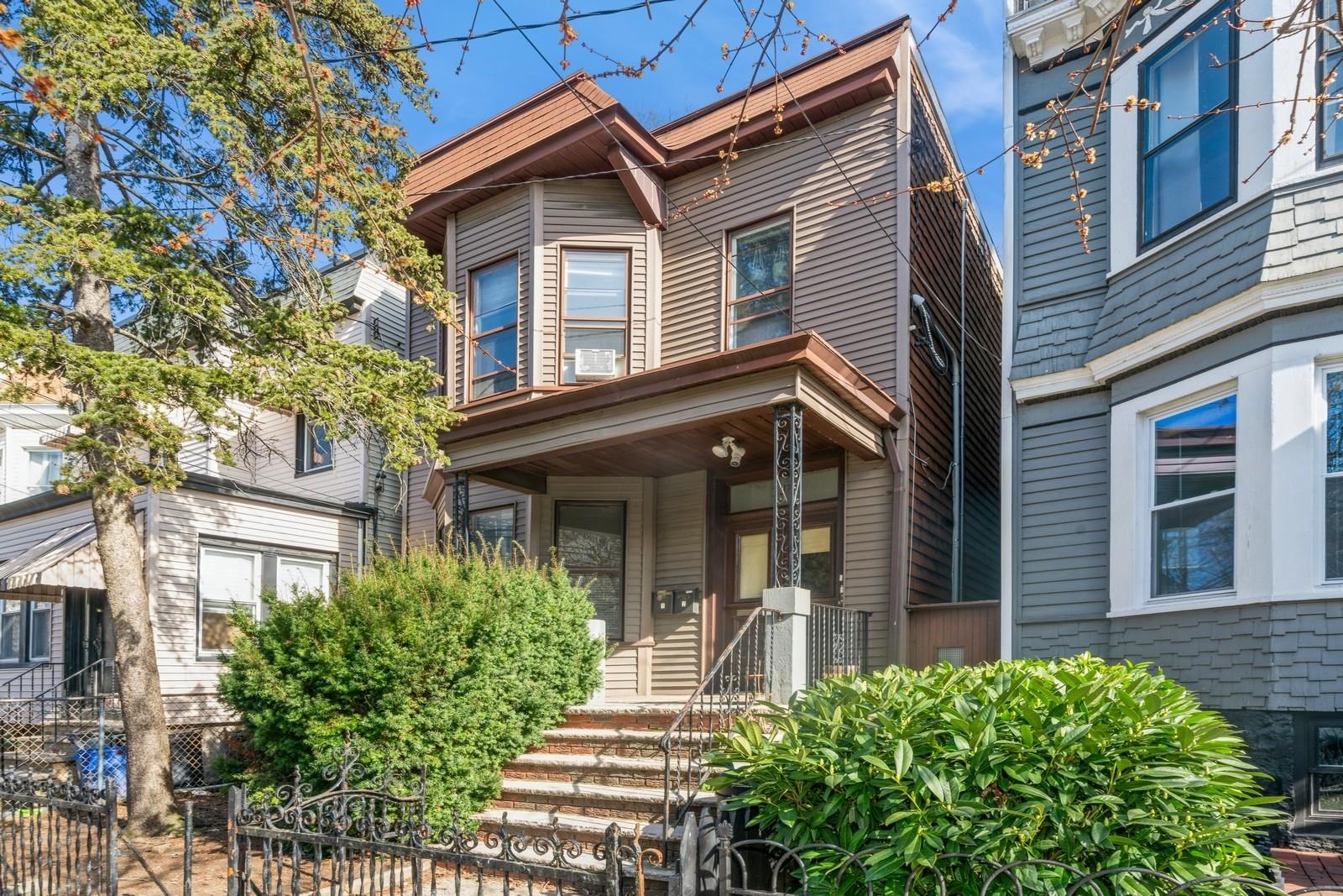 152 SHERMAN AVE