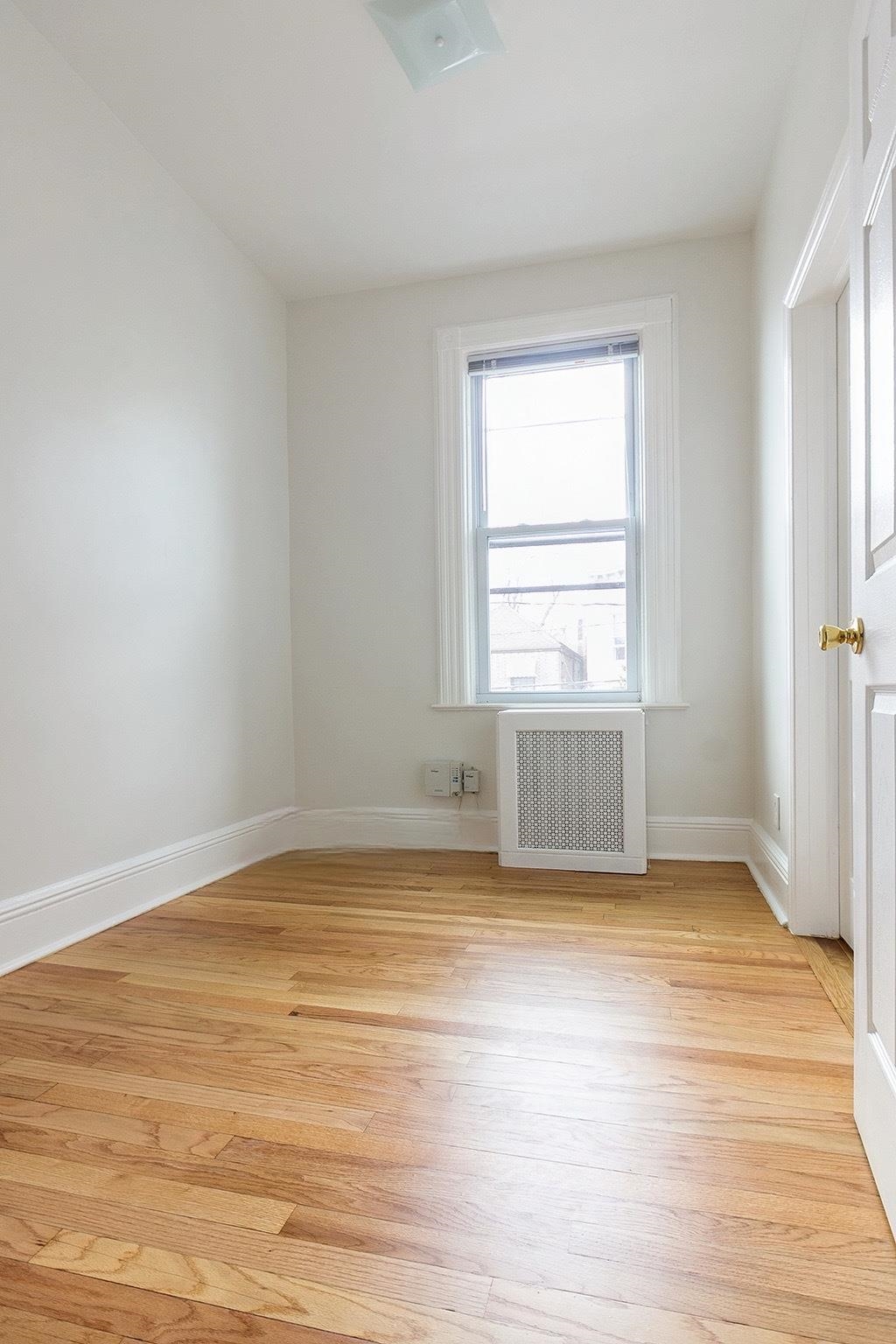 152 SHERMAN AVE
