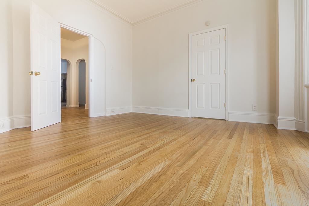 152 SHERMAN AVE