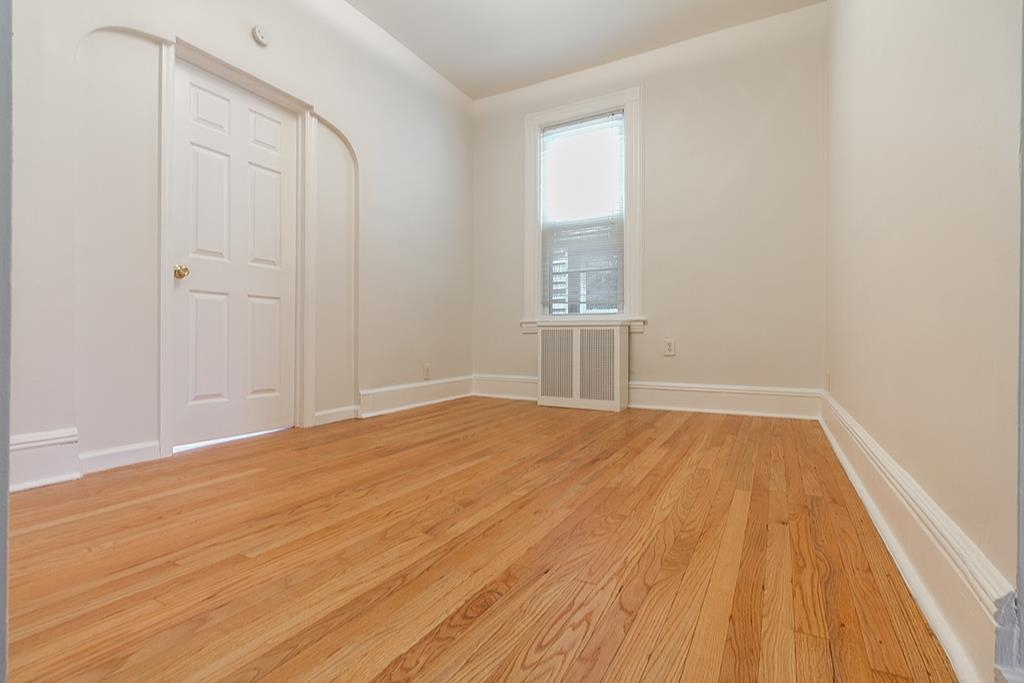 152 SHERMAN AVE