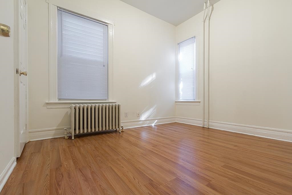 109 CLAREMONT AVE