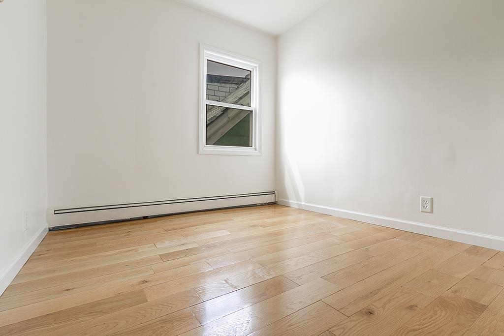 109 CLAREMONT AVE