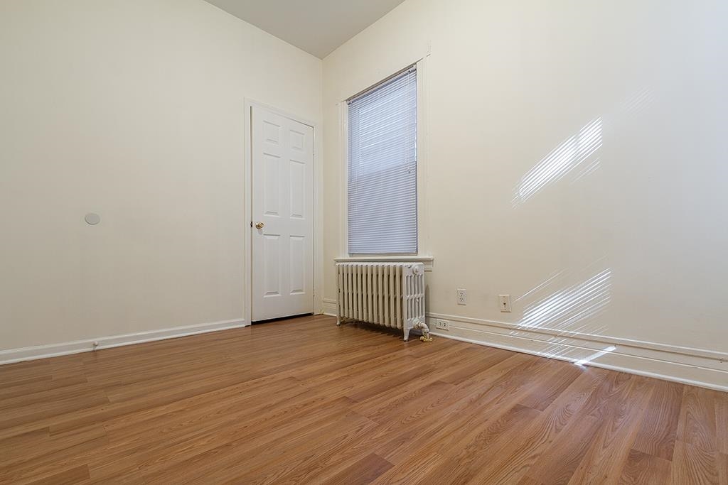 109 CLAREMONT AVE