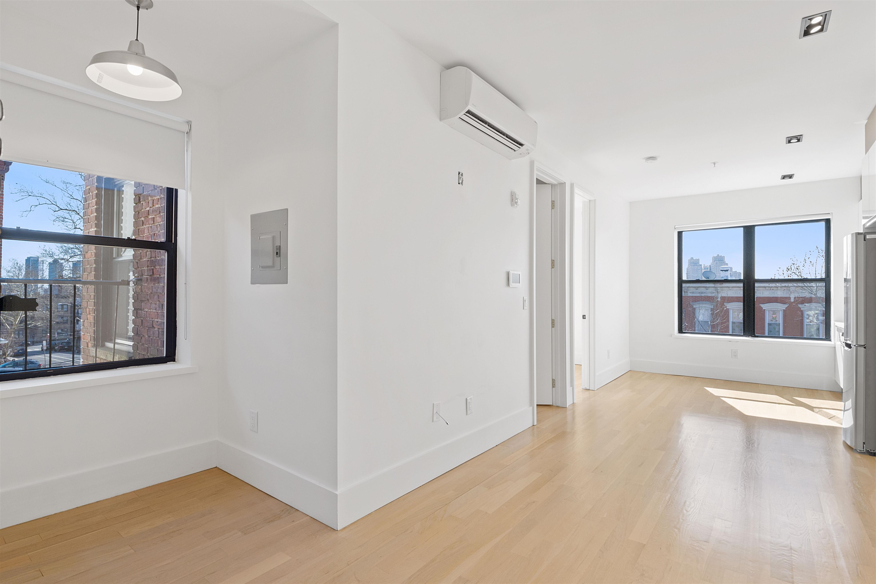32 MAGNOLIA AVE Unit: 301